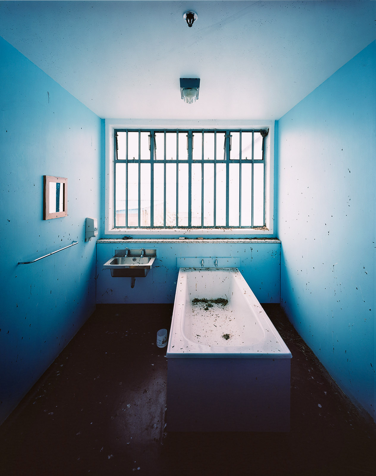 Assisted Bathroom, National Secure Unit, Lake Alice Hospital, 2001.2.3x1.8M analogue C-type print ed.1