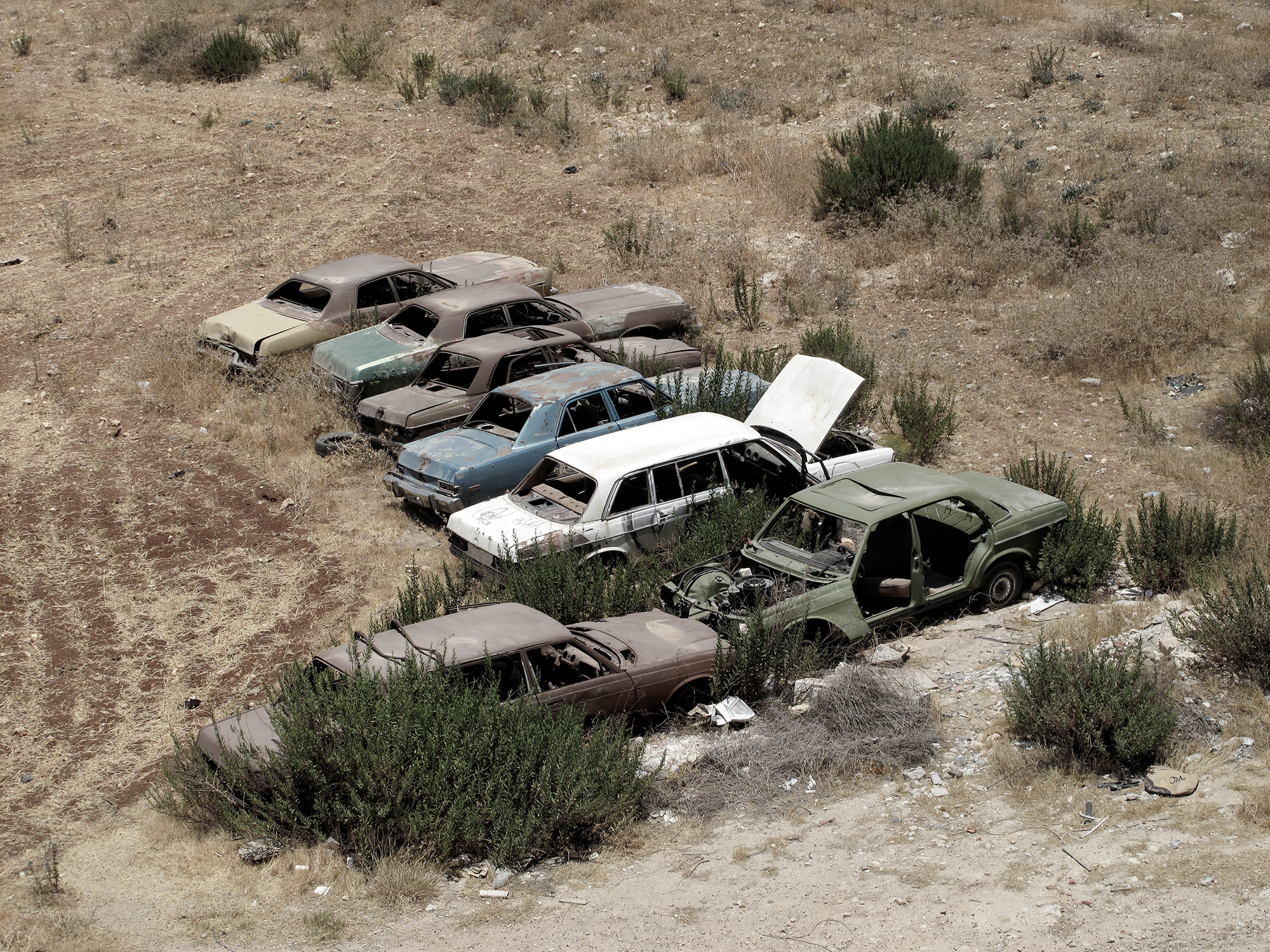Abandoned carsAmman, Jordan, 2010photography, color, single