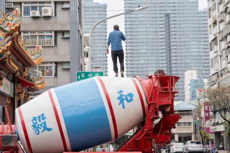 Calling from Work, Karel van Laere