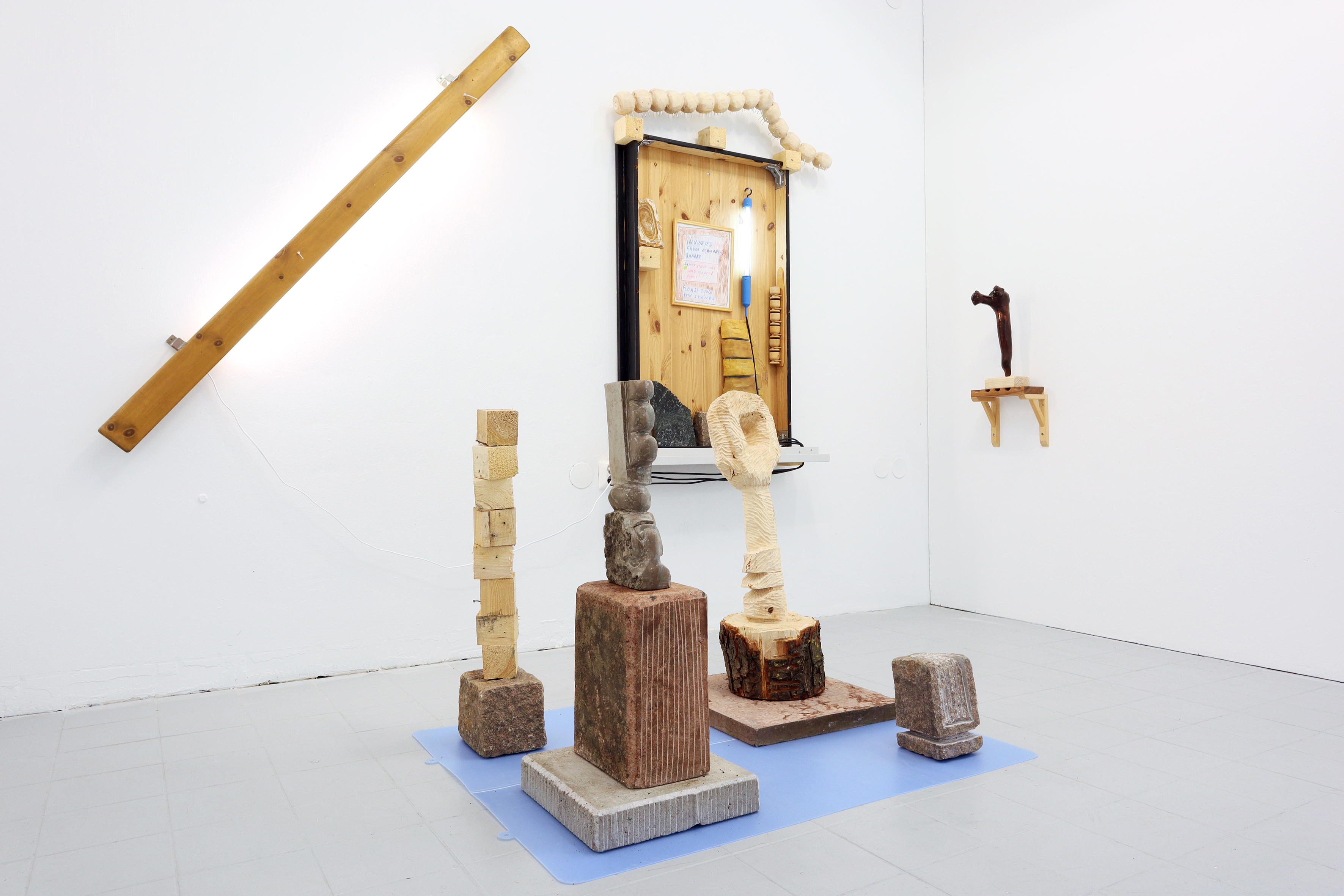 Inquiries from a (wooden) Quarry from the group show Solkr&auml;m p&aring; granit. Molekyl Gallery, Malm&ouml; 2.9-2.10.22 &nbsp;        