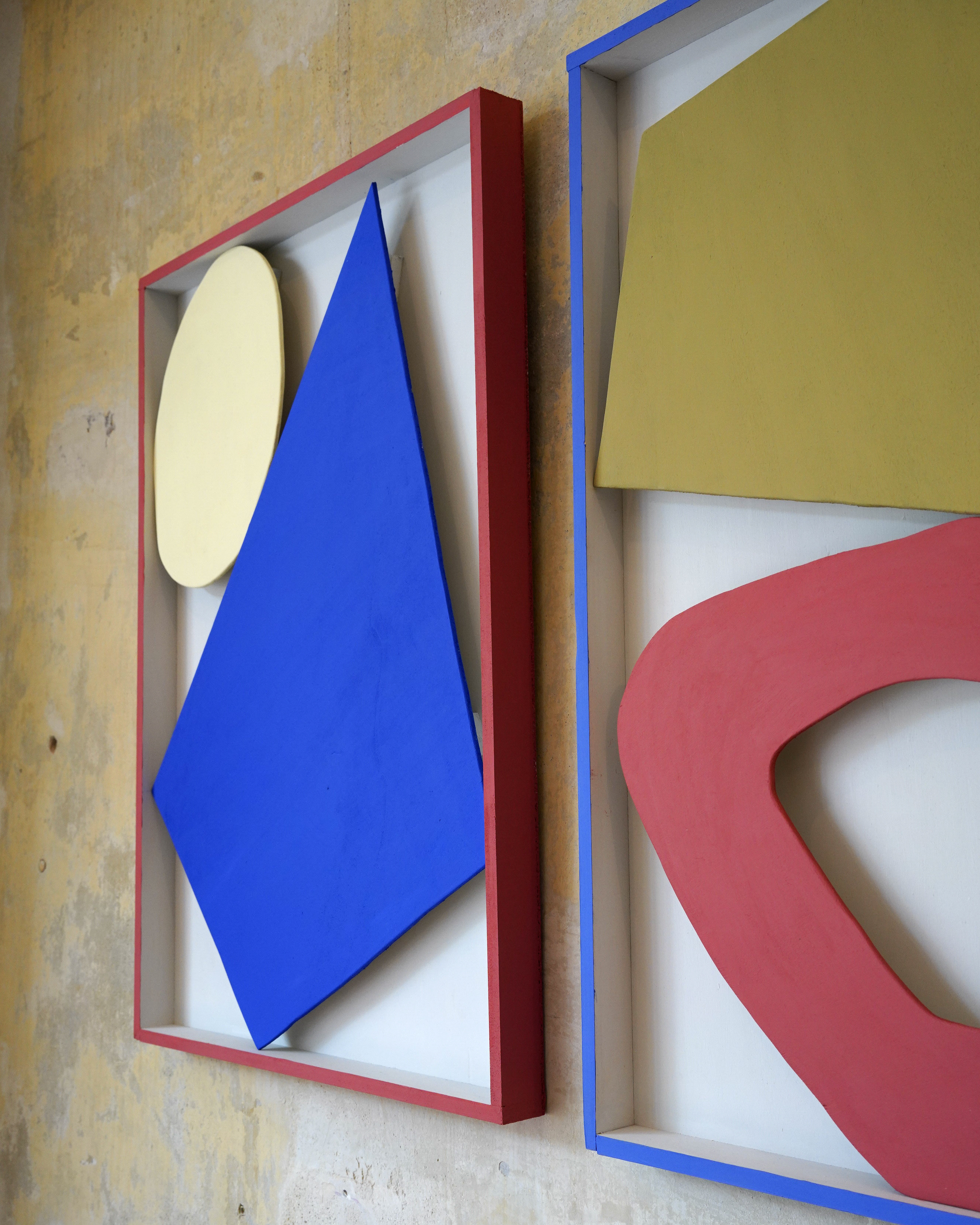 Boxes Shape and Colour 3 (2023), Acrylics on Wood, each 42 x 59,4 x 3,5 cm