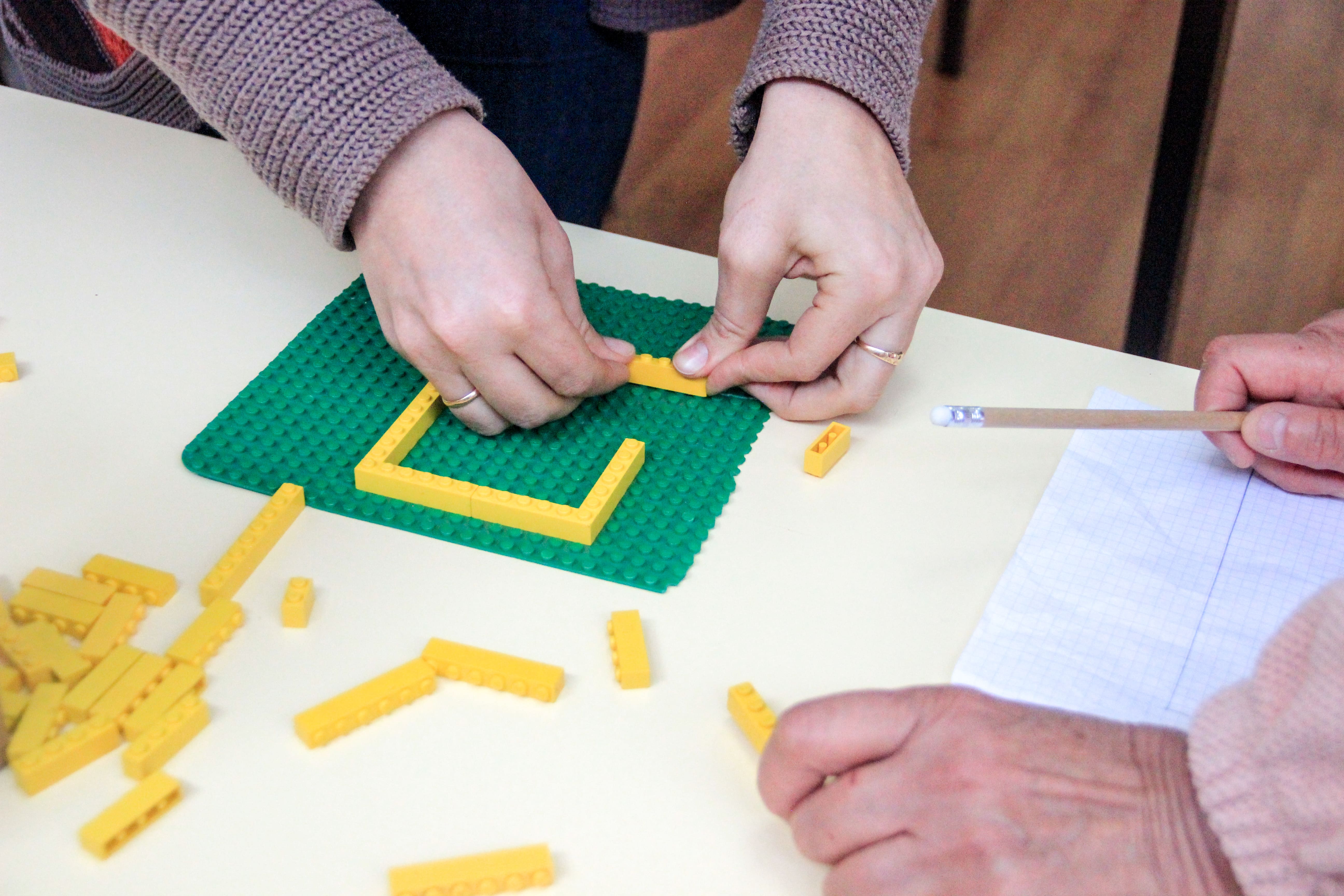 O lego ajuda-nos a representar a casa à escala