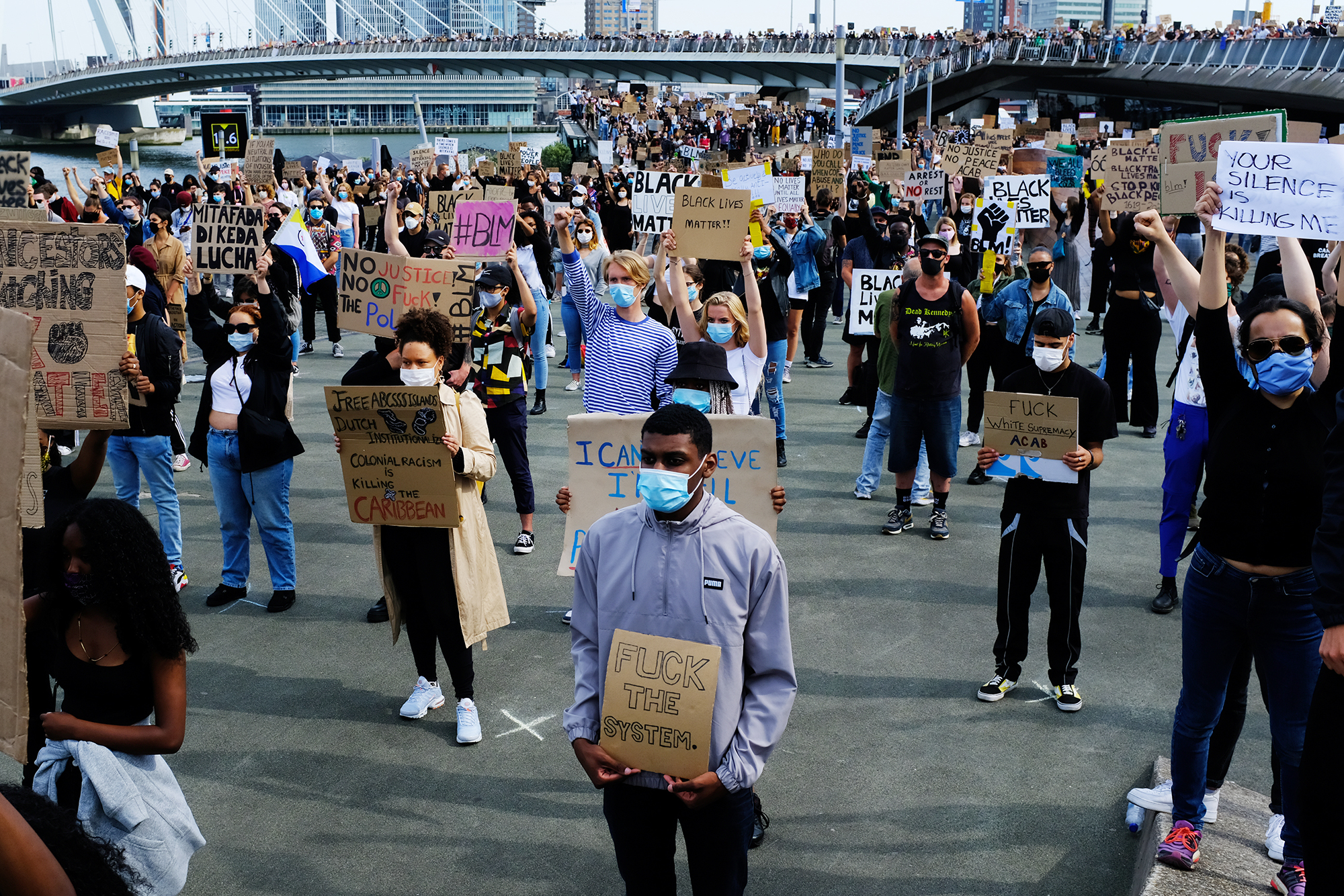 Philippe-Sarfati-reportage-photography-photographer-street-documentary-photojournalism-photojournalist-demonstration-training-rotterdam-netherlands-socially-distanced-fuck-the-system-blm-black-lives-matter