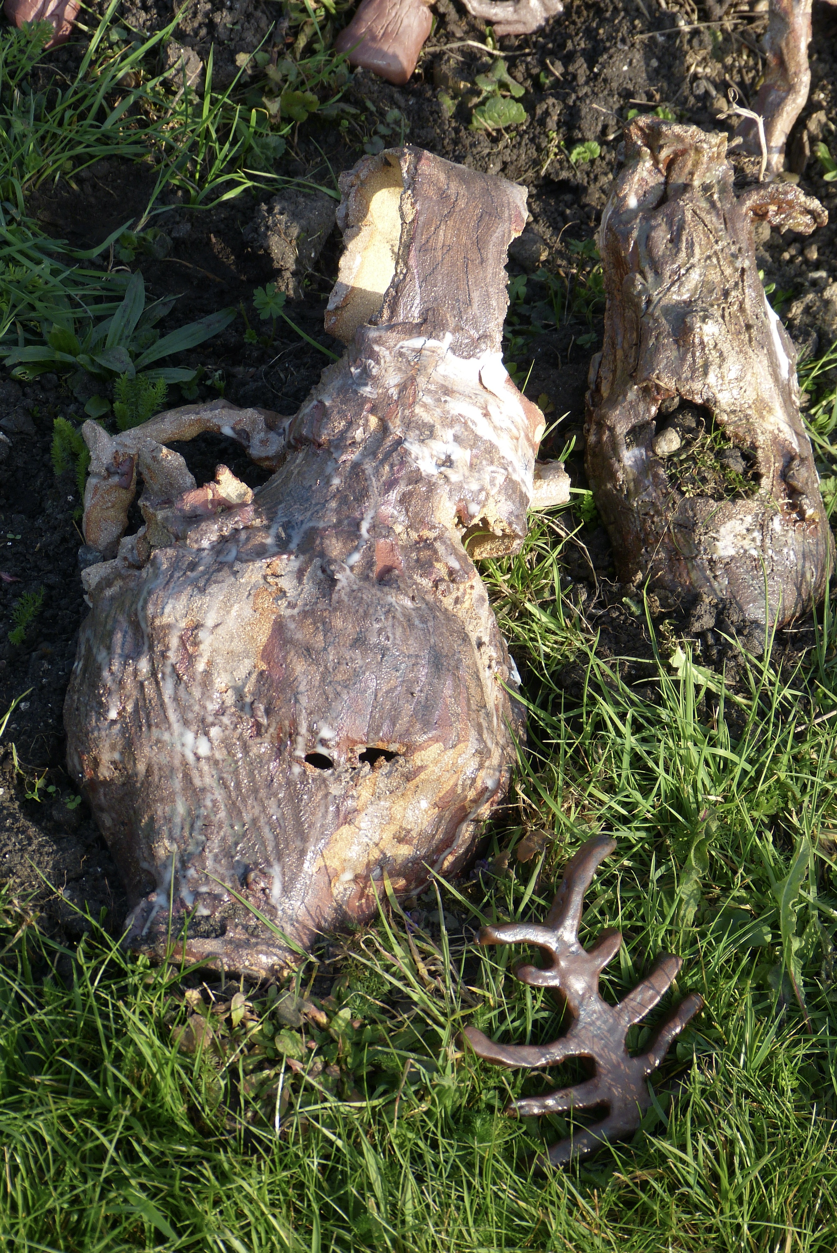 Install at Gallery no.32 Winter Sculpture Park, London, 2022