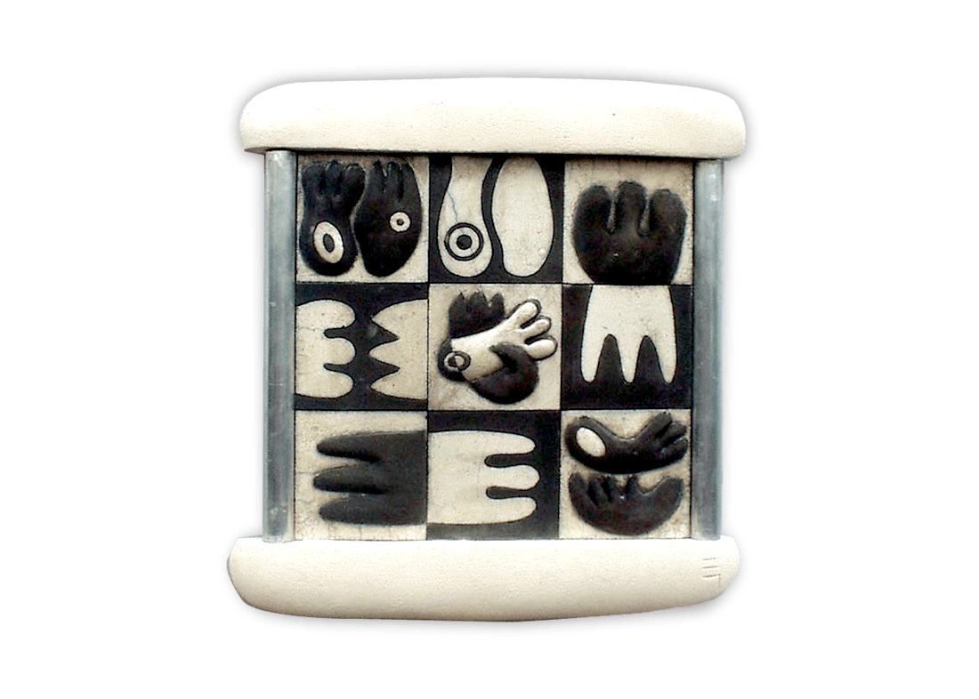 Storie di Penelope (Ceramica Raku, refrattario bianco, alluminio, cm 31x32x3, 2004)