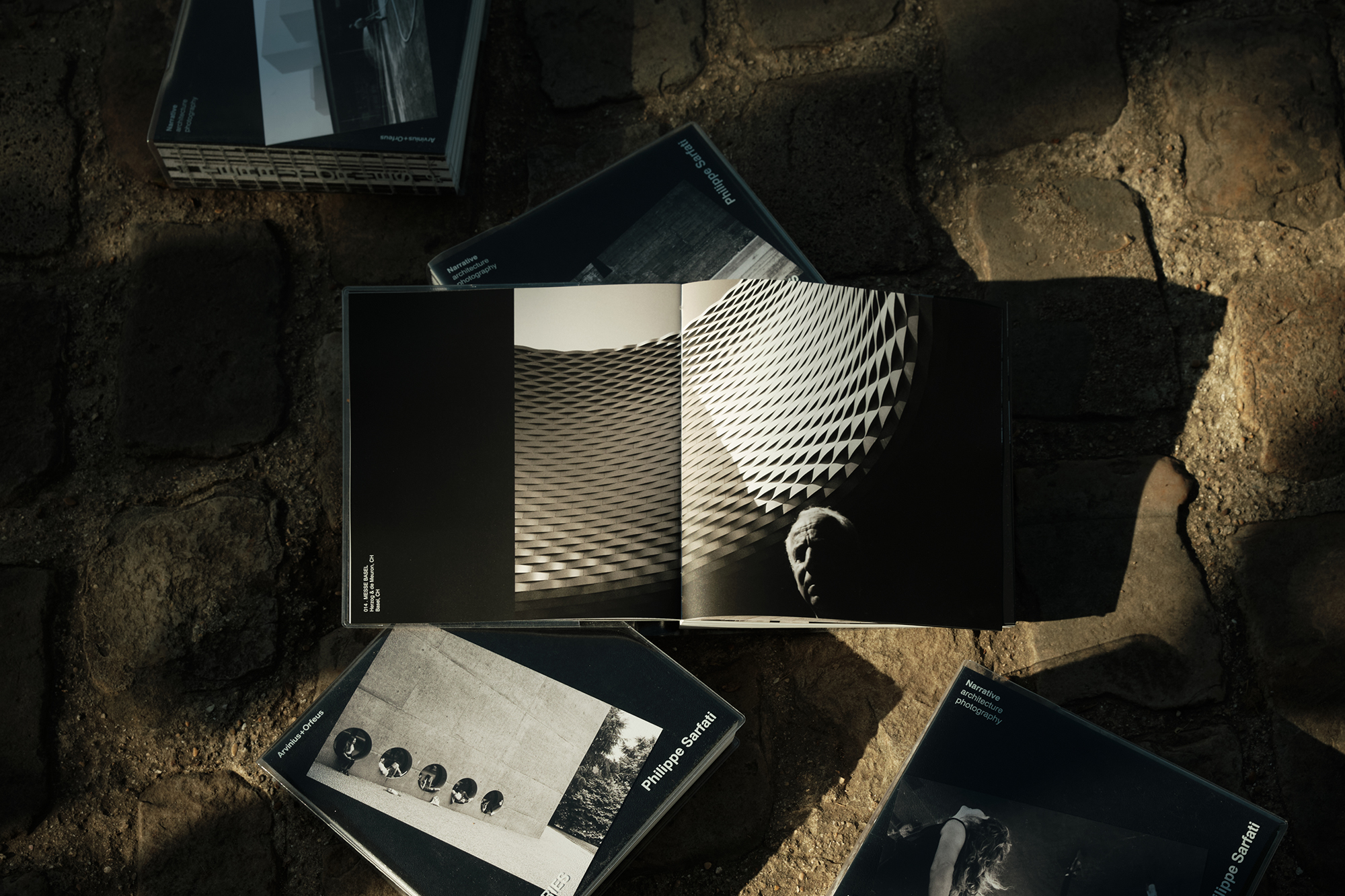 Philippe Sarfati-Territories-photography-photographer-street-documentary-architecture-black-and-white-book-design-cover-arvinius-orfeus