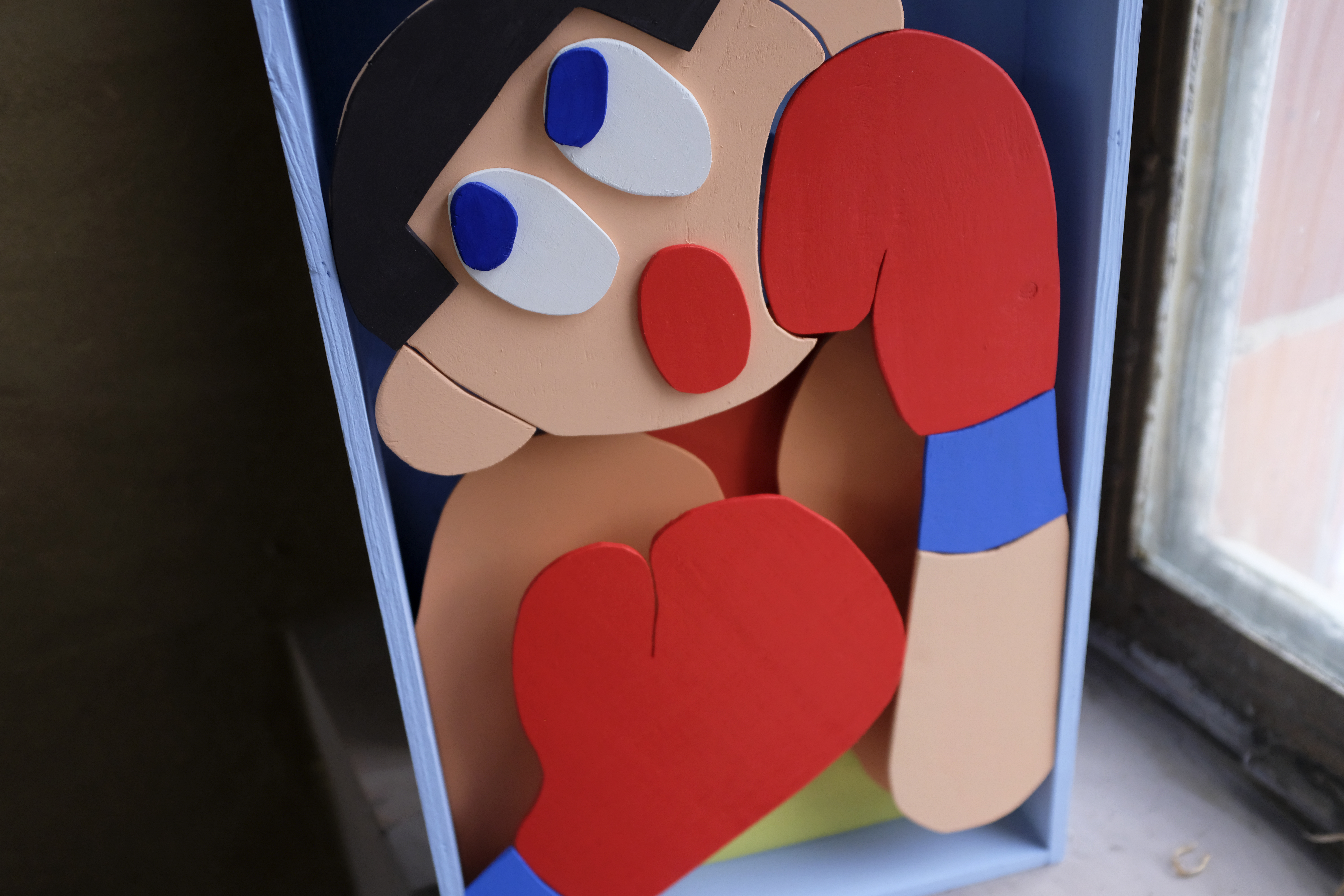 Boxer (2023), Acrylics on Wood, 50 x 32,7 x 9cm