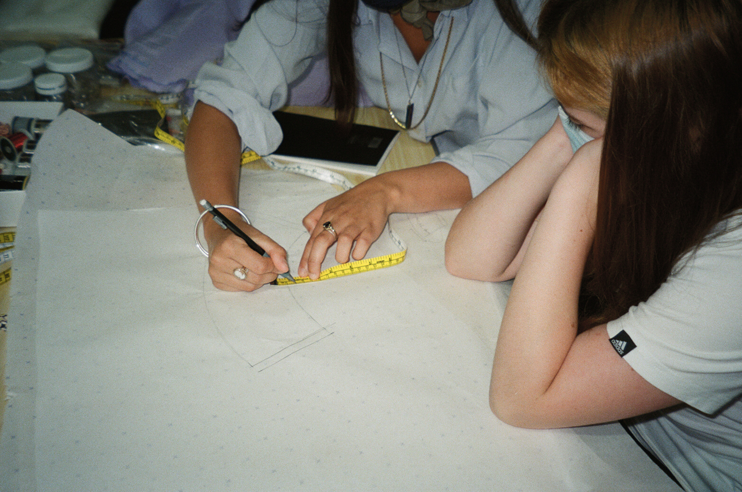 Customisation workshop, Ffasiwn Stiwdio x Alexander McQueen, 2020