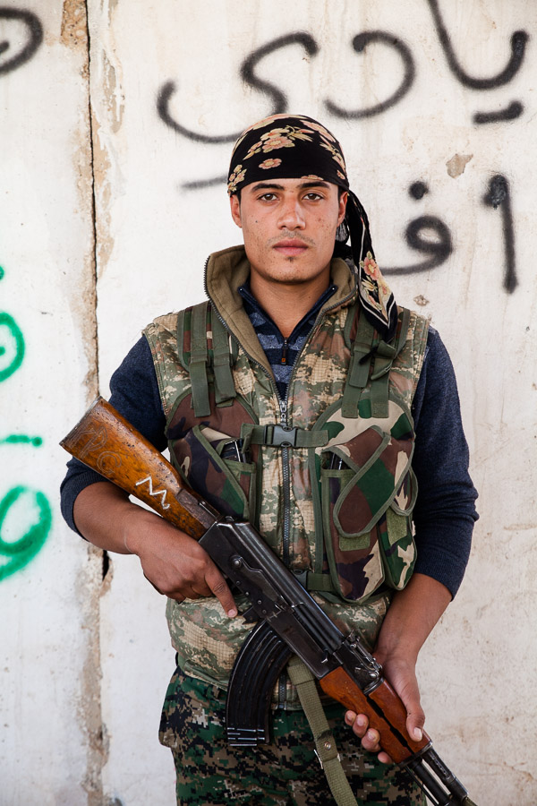 YPG arab fighter in Rabi'a