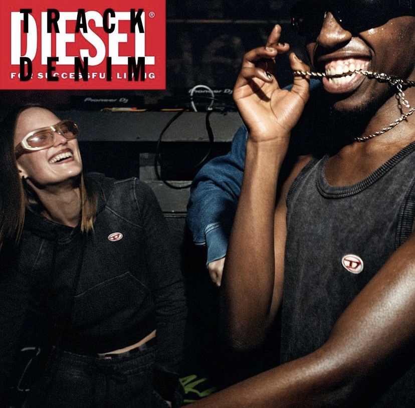 ASSISTING EMMA MATTEL - DIESEL TRACK DENIM