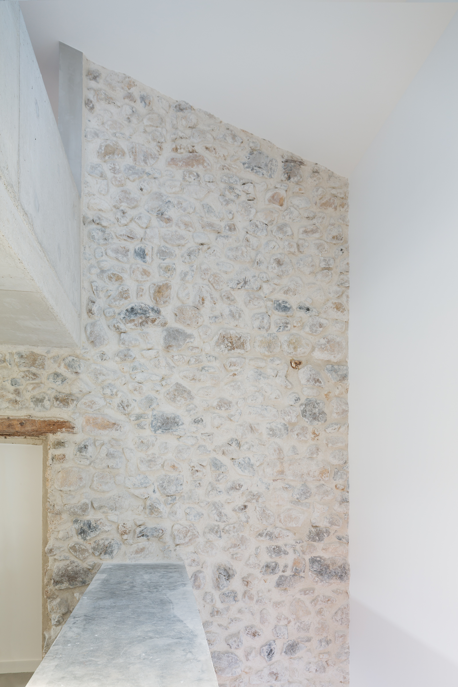 Rénovation d'une maison de village, Claix, Collaboration Guy Depollier et Lis & Daneau architectes