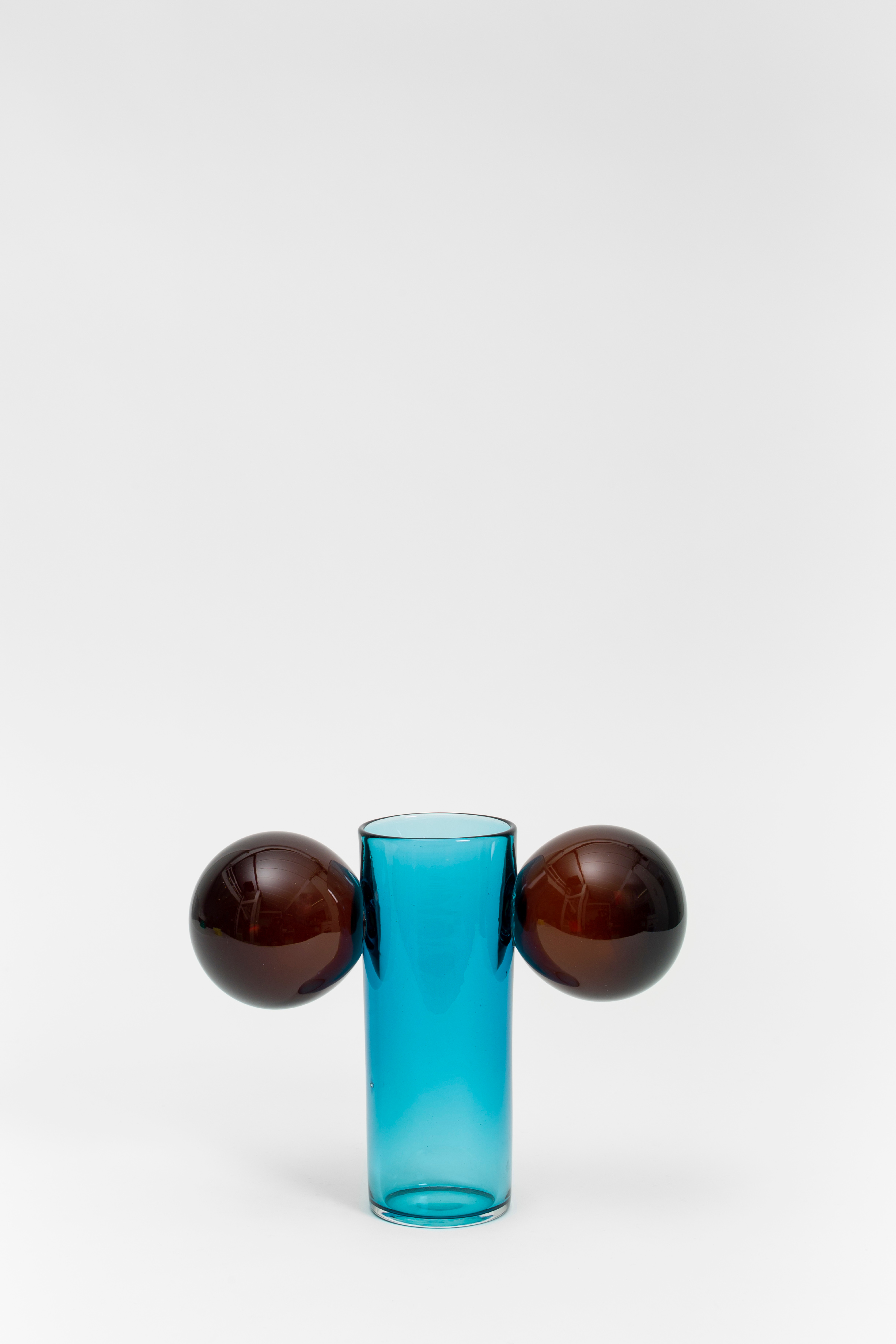 Dissonance 13, glass, 2021