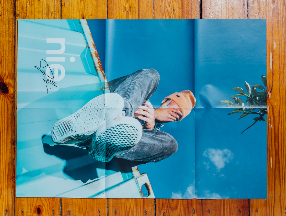 "NIE" von Fynn Kliemann / Deluxe Box, Platte, CD, Poster, Sticker und 12 Prints / September 2018