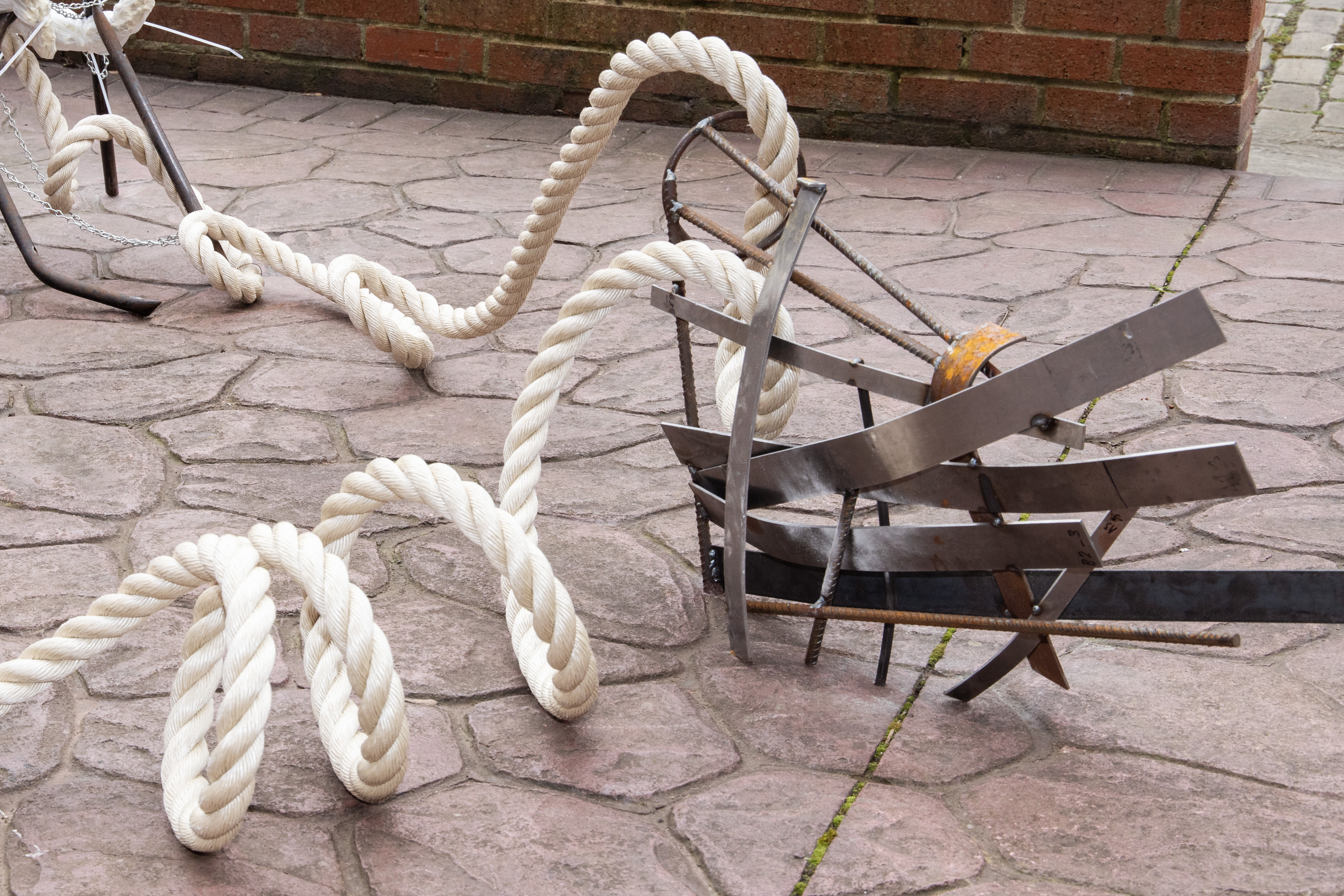 Hang Zhang and Jun Rui Lo: Swirling Swirling (2025)