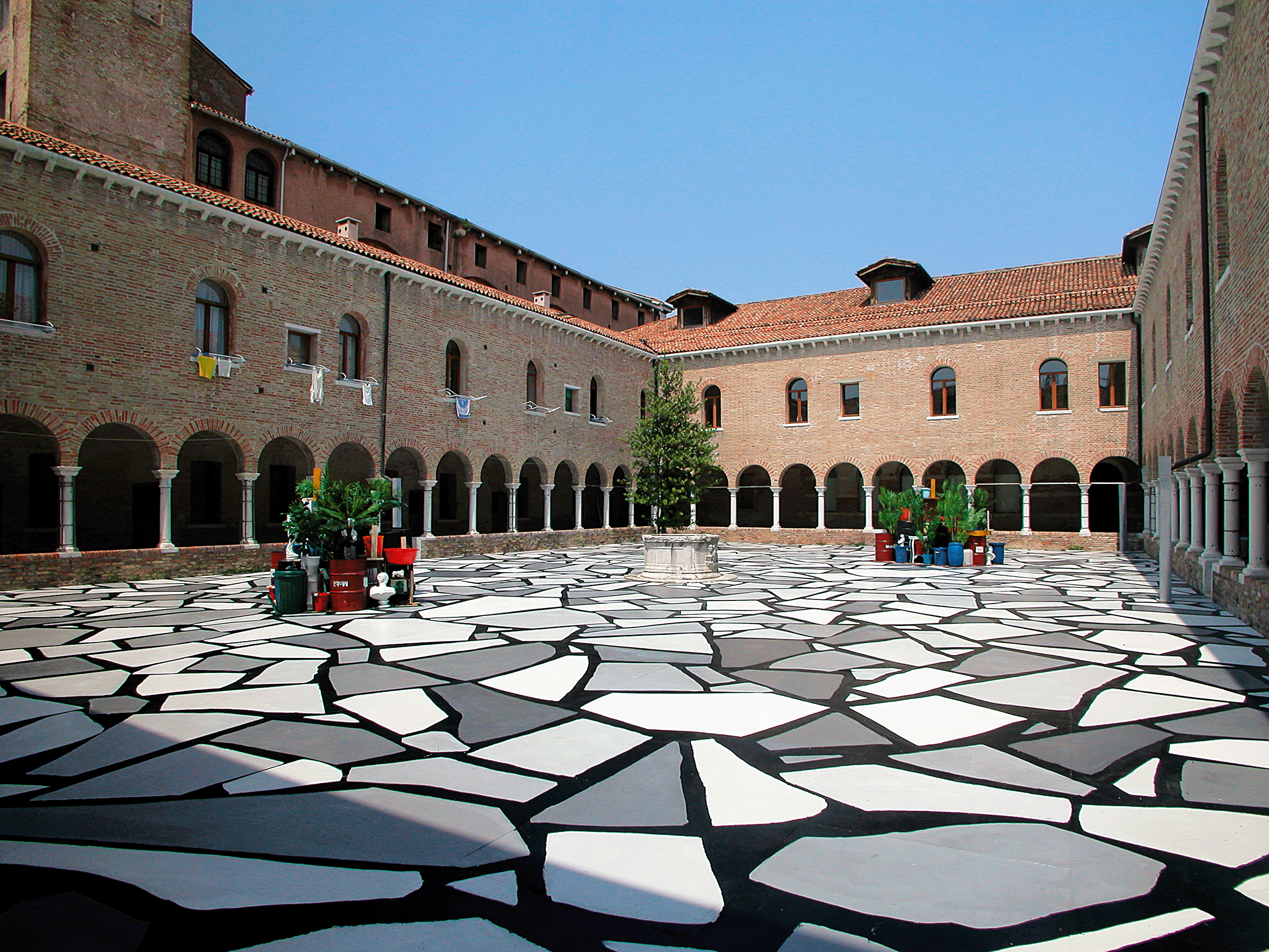 Venice Biennial, 2002