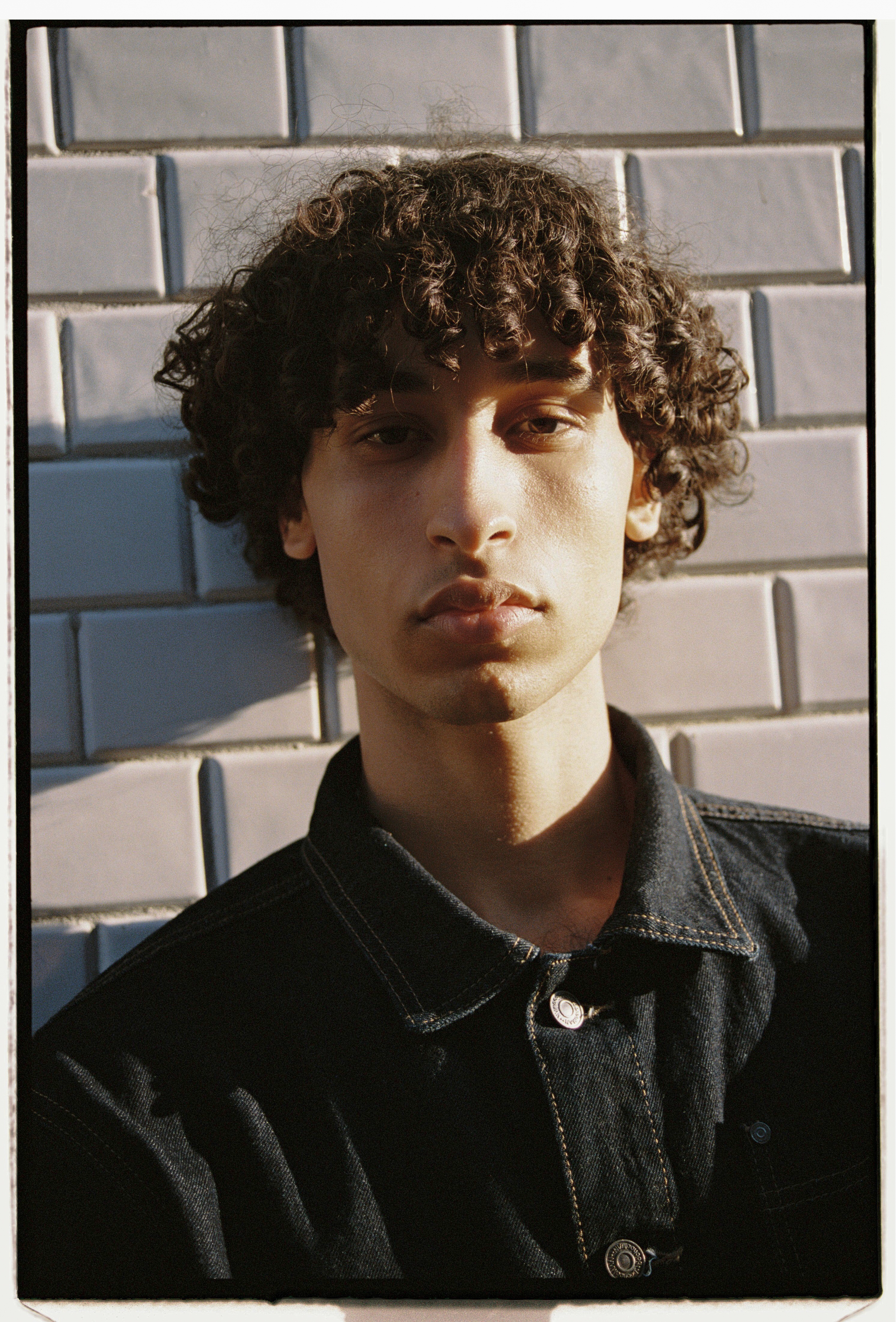 Sunday stroll, with A n a s 