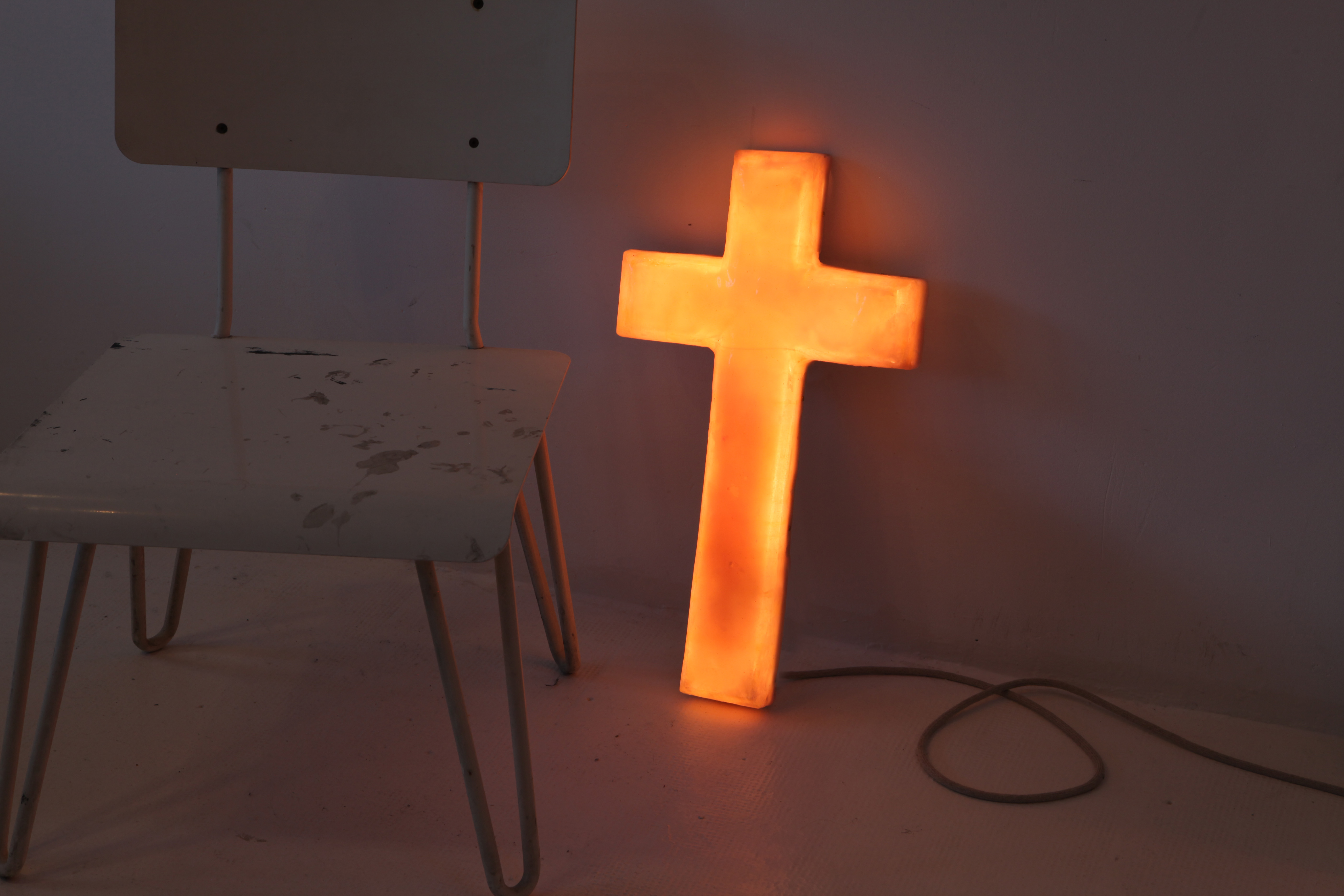 Robinson Ferreux - Lamp Croix, 2019 - Alfonso Pentalone