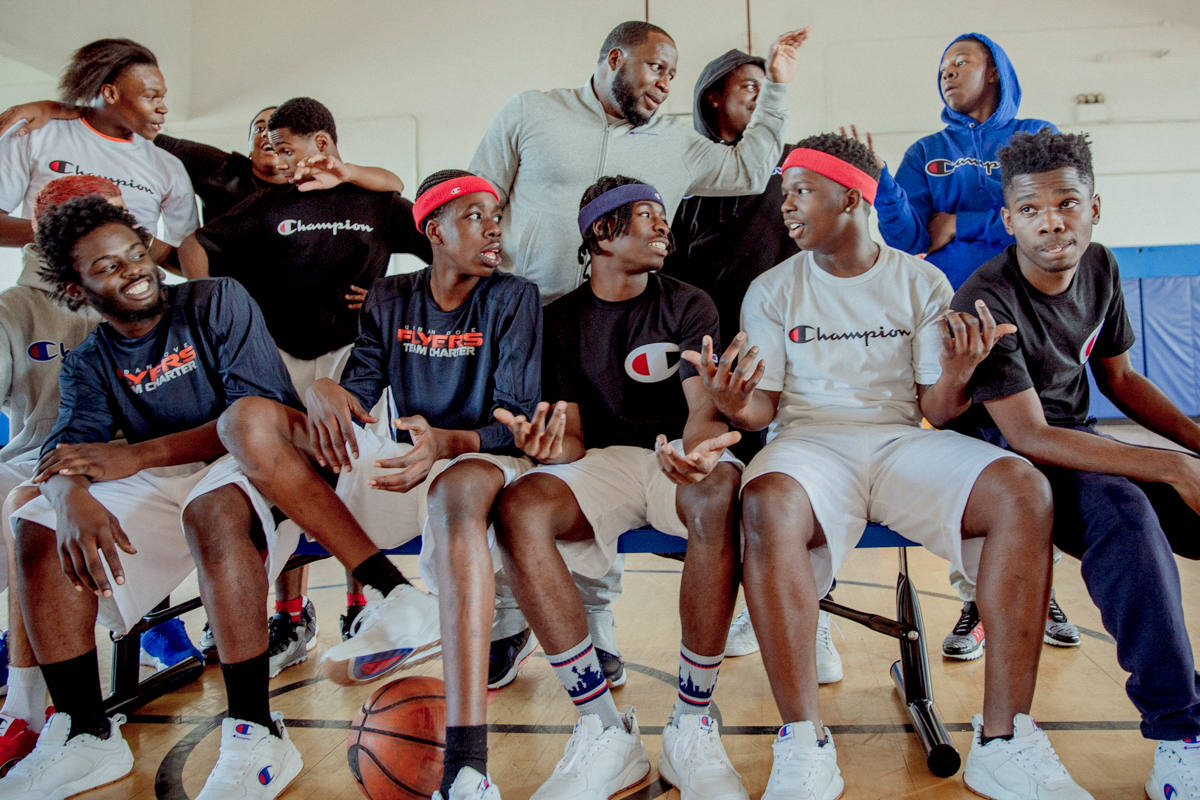 CHAMPION _ 100 YEARS FOR THE TEAM