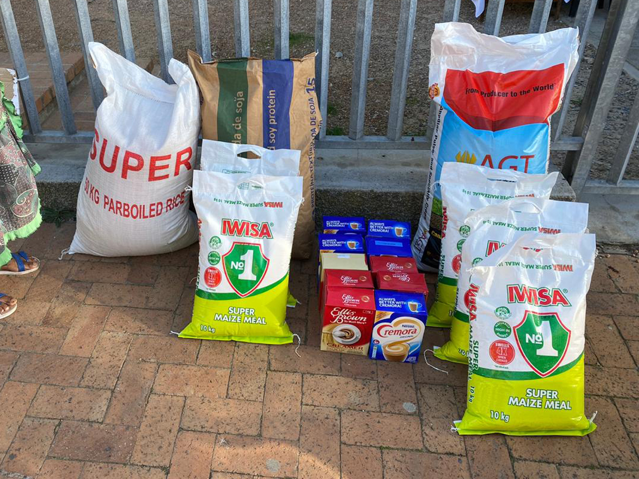 30.04.2020 This week’s food delivery to the Helen Bowden Nurses Home / AKH as part of our ongoing in-house soup kitchen partnership occurring three times a week during the lock-down. Groceries included 50kg rice, 50kg lentils, 15kg soya mince, 50kg maize meal, 10kg milk powder and 2kg akni spice.