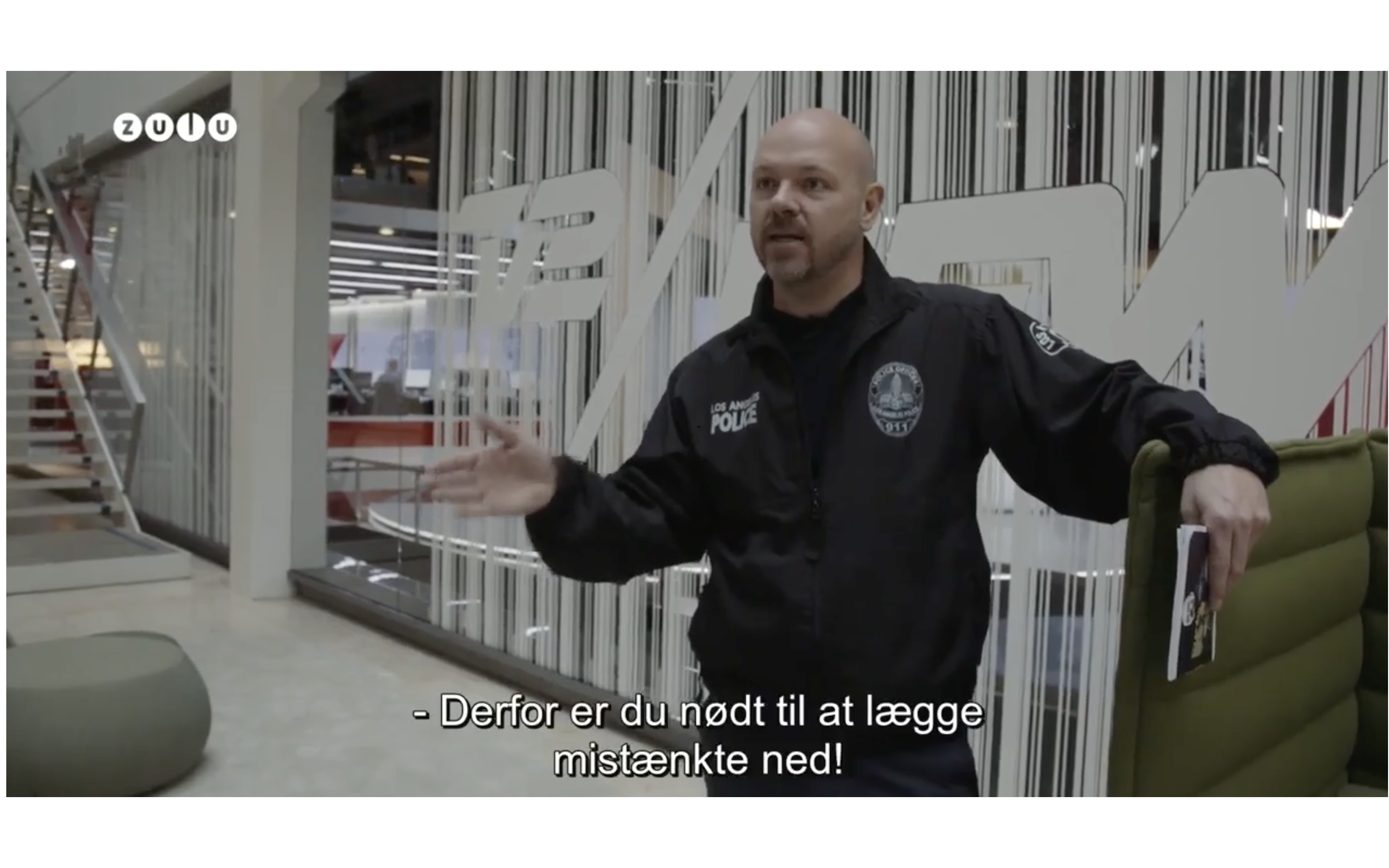 Manusforfatter på sketch til ZULU med John Schmidt fra P.I.S.