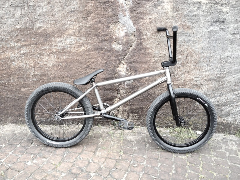 fbm custom frame