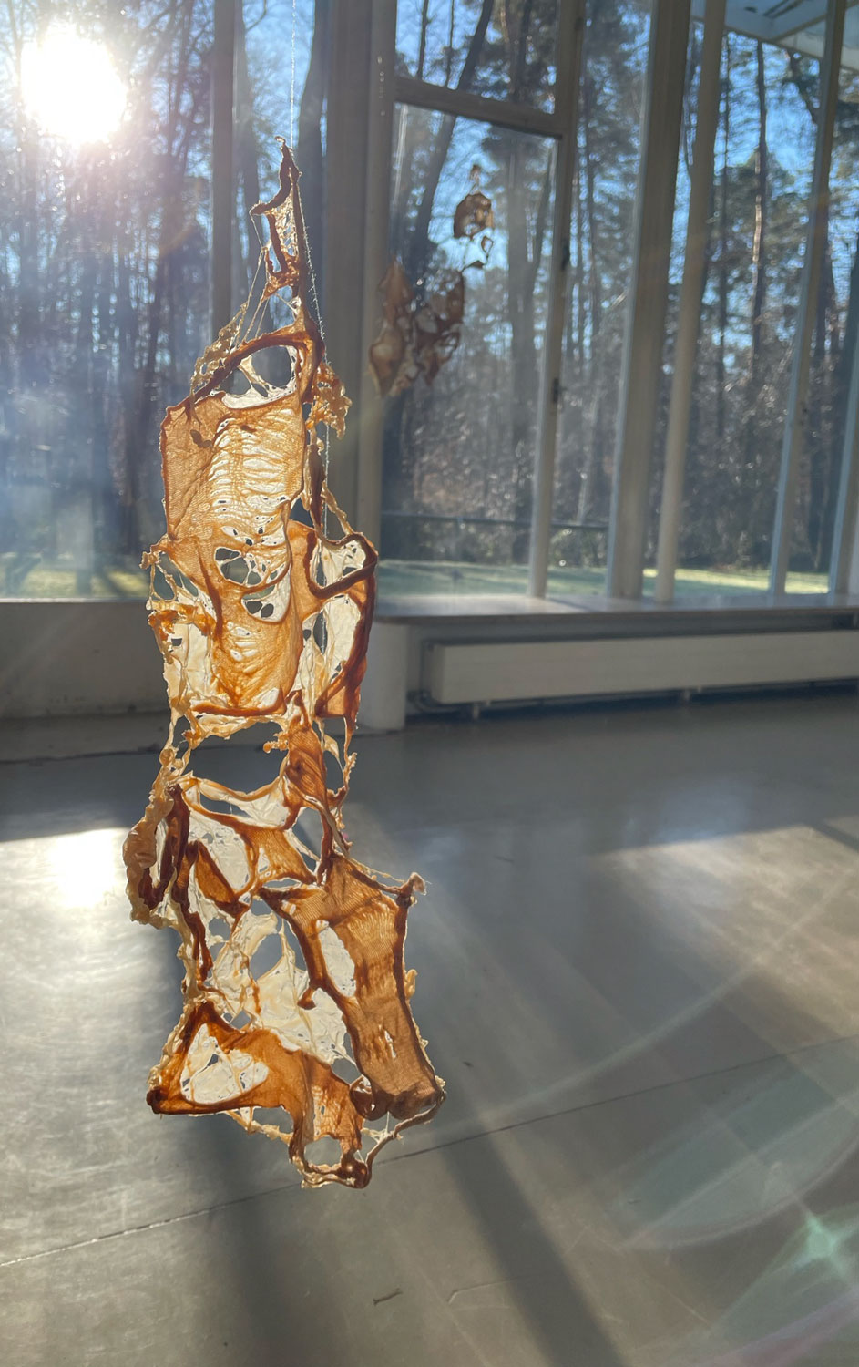 "Stück für Stück" - Nylon, Garn, Naturlatex, Nadel - ca. 40 x 25cm - 2023/24