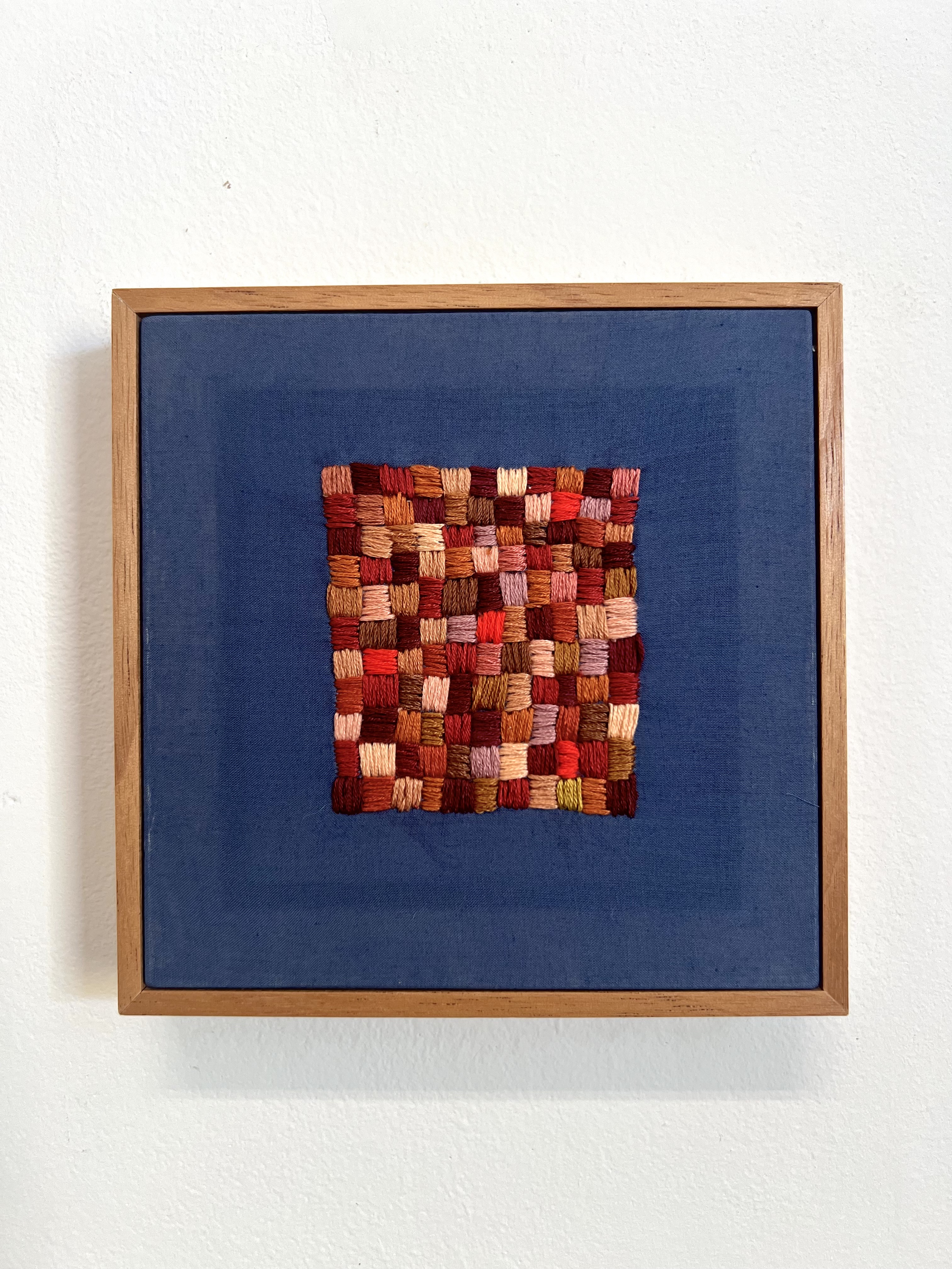 Hematoma | Bordado sobre algodão | 13cm x 13cm | 2025