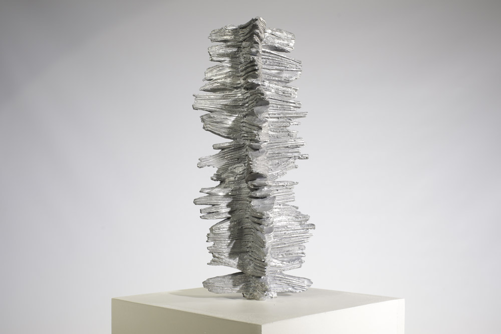 o.T. [Clematis vitalba], 2019 Aluminium-Guss 37 x 17 x 16 cm