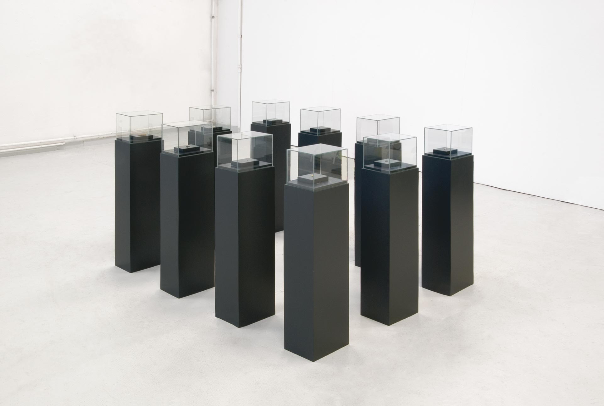 Private Collection 1–10, 2010, mixed media, 200 × 200 × 220 cm, installation view HfBK Dresden, 2010