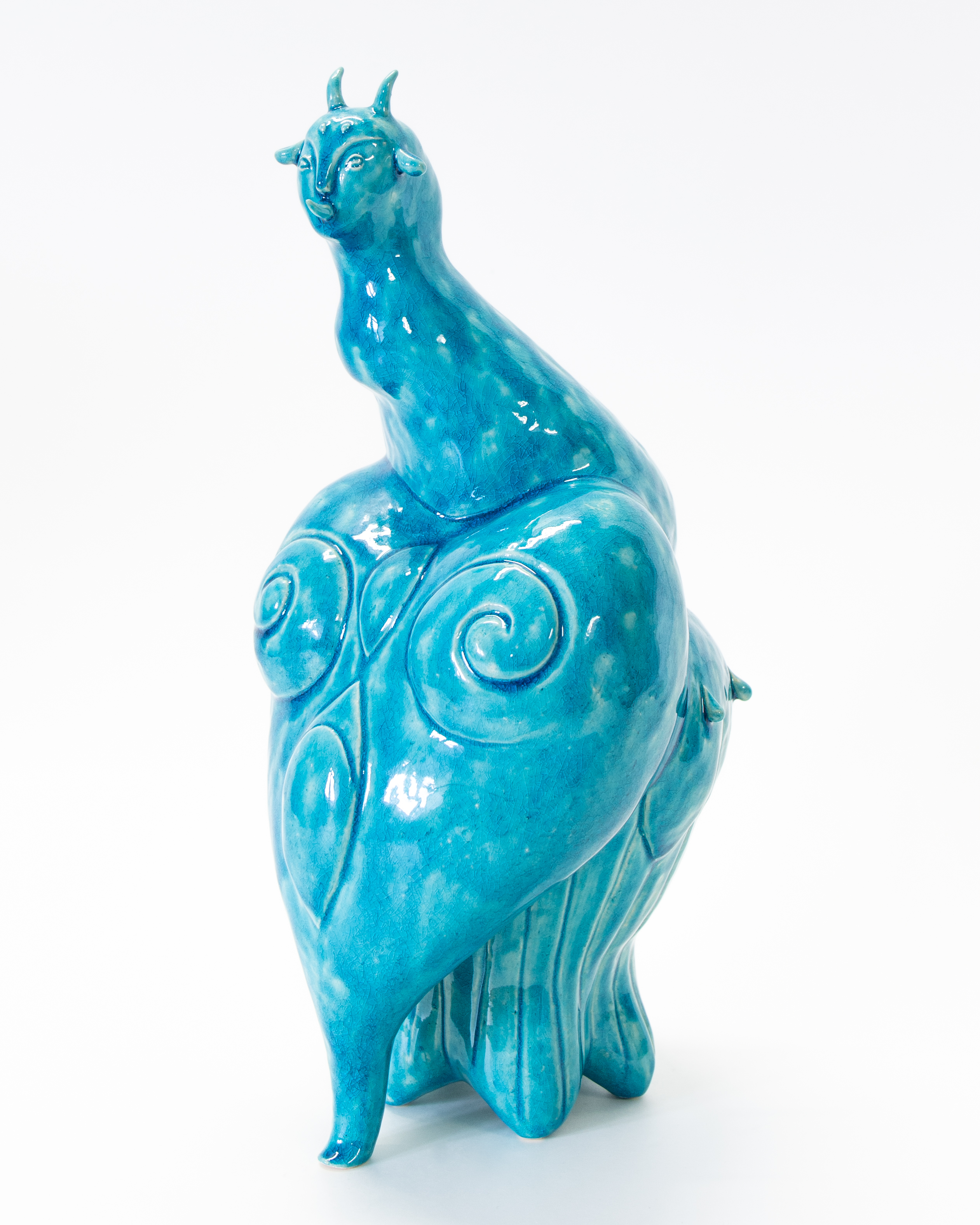 My Sarcophagus IVStoneware, pigment, glaze, goldd luster23 x 42 x 23 cm (9.1 x 16.5 x 9.1 in)2021