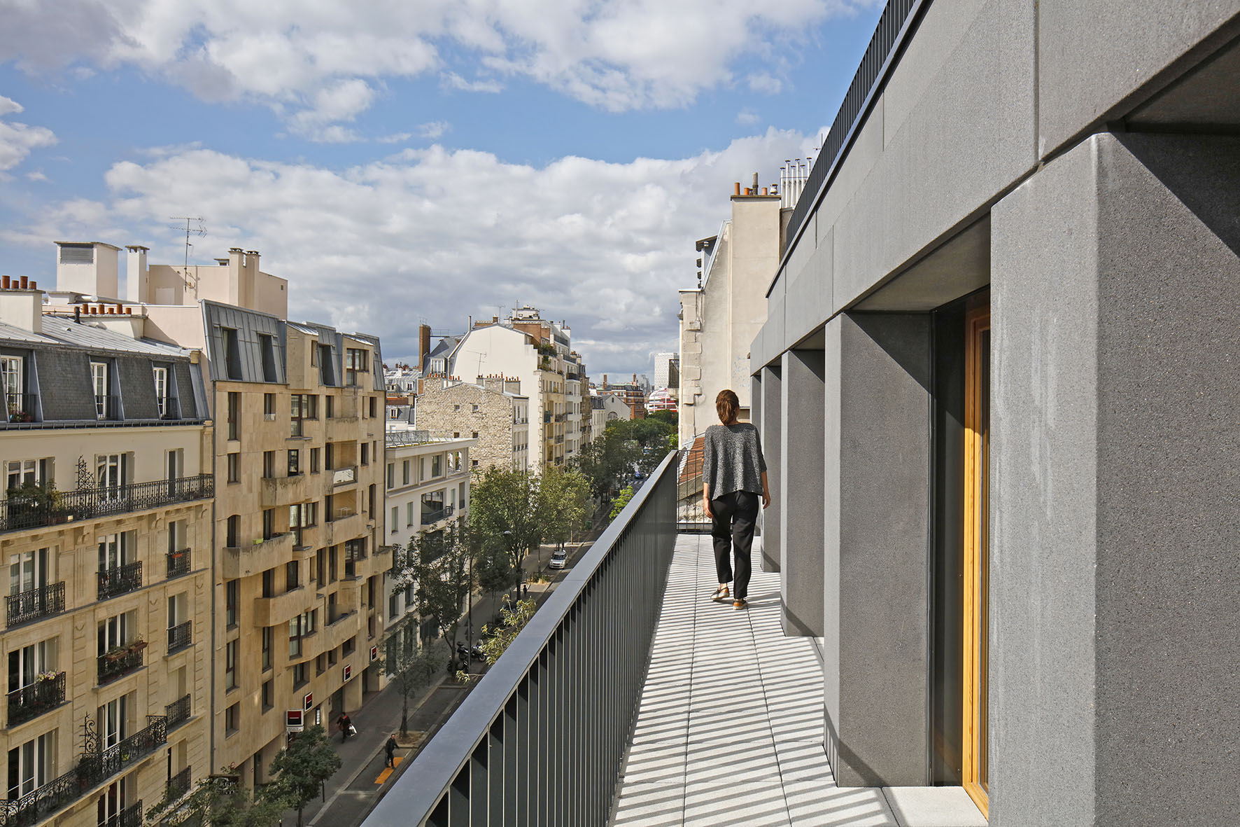 13/11/2019 - PUBLICATIONSuite au Trophée béton PRO 2019, Chroniques d'Architecture publie un reportage sur notre projet de 9 logements sociaux à Paris