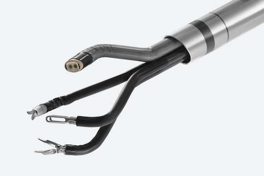 DaVinci SP probe with 3 arms and one stereoscopic head with lighting.