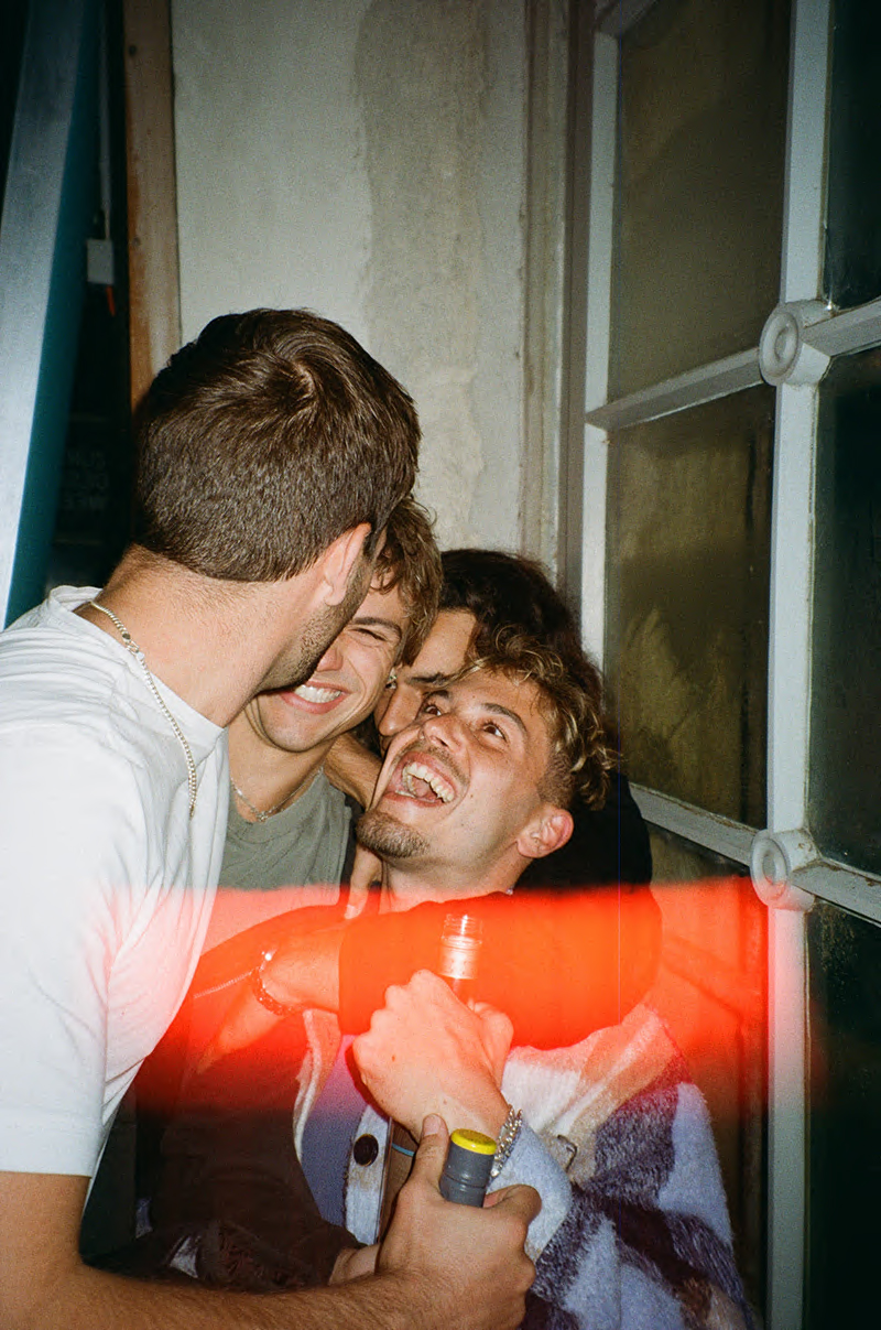 Entfesselndes Lachen