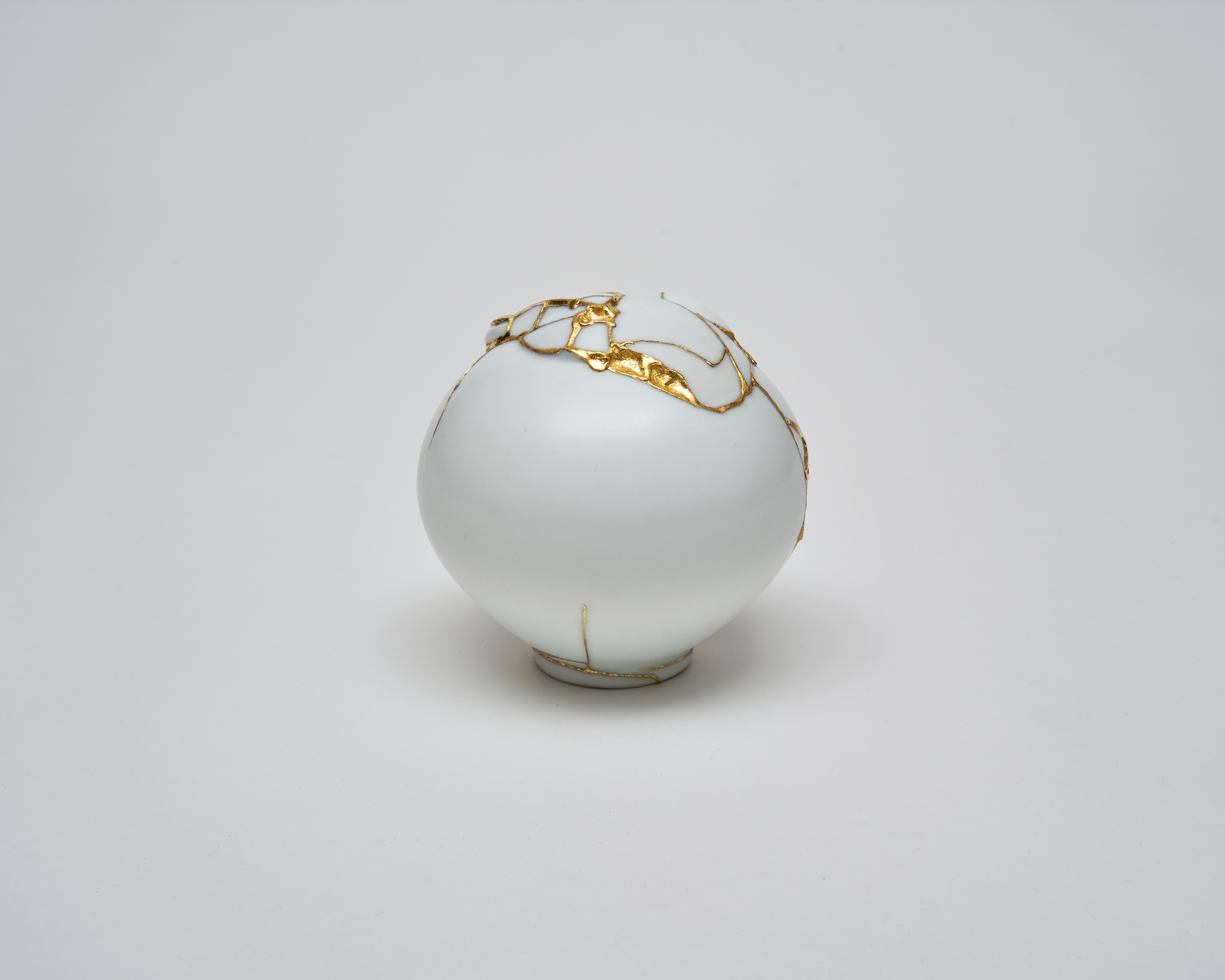 YeesookyungTranslated Vase_2021 TVW 8, 2021Ceramic shards, epoxy, 24K gold leaf5 1/4 x 5 1/4 x 5 1/4 in13.5 x 13.5 x 13.5 cm