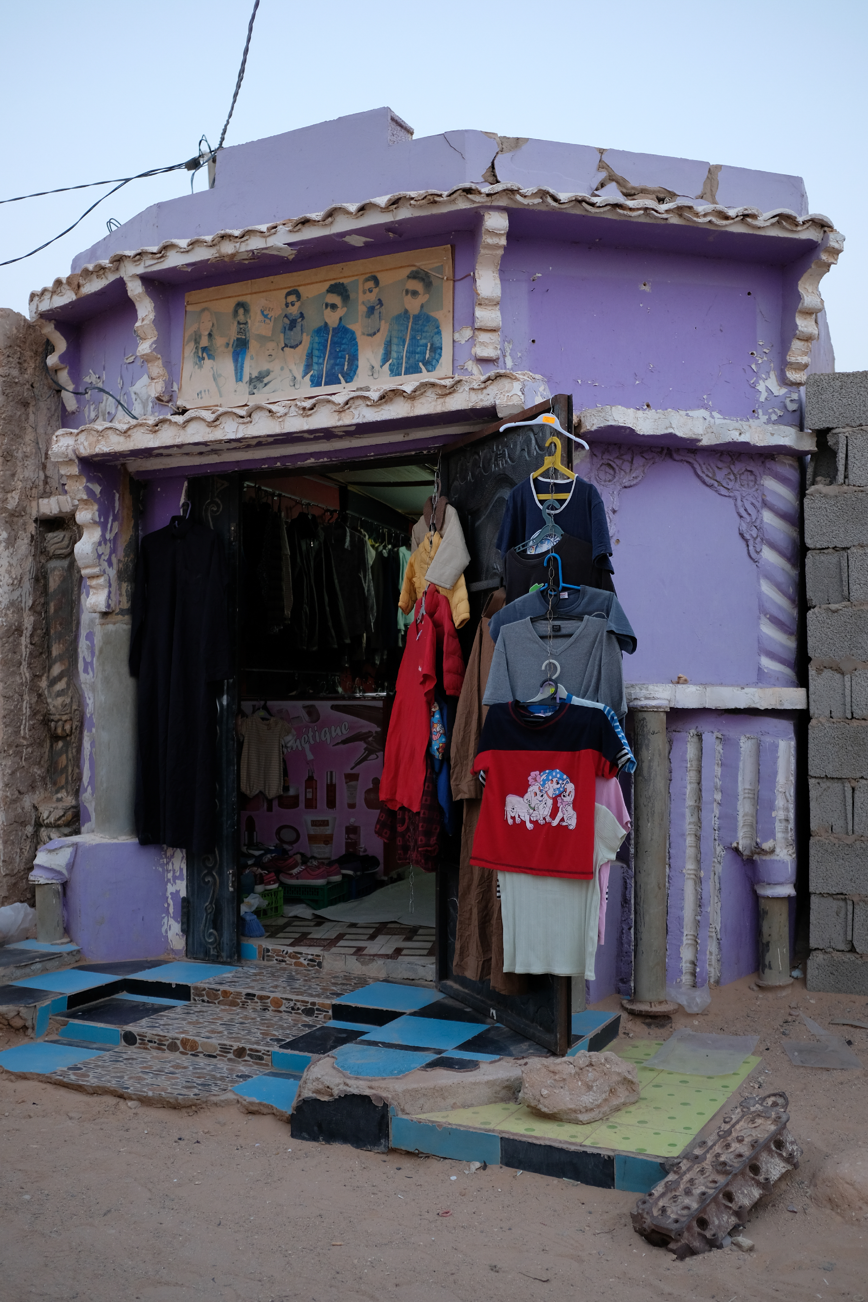 Boutique dans le marché du campement de réfugiés de Smara, Février 2024