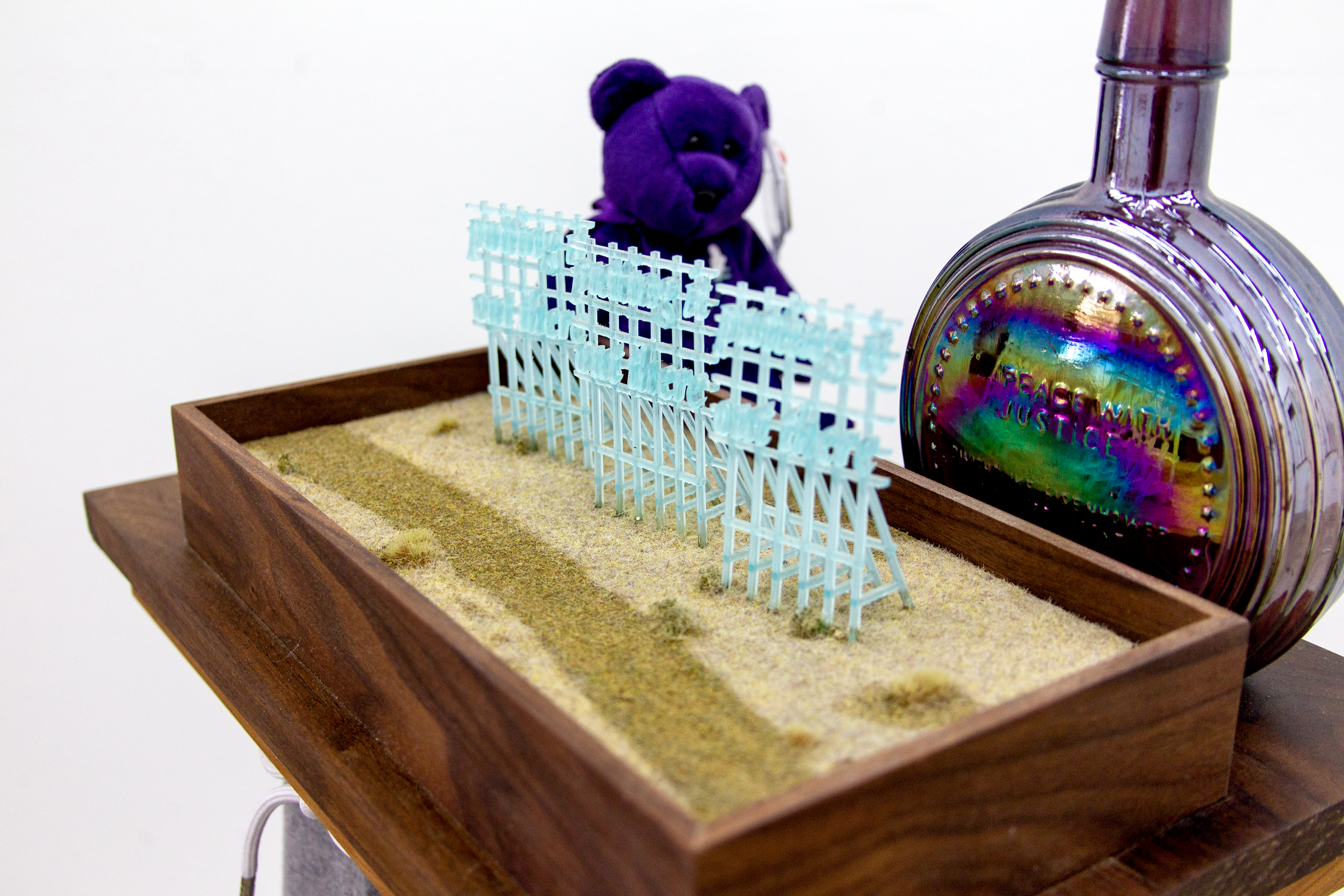 Table (Civic Center), detail