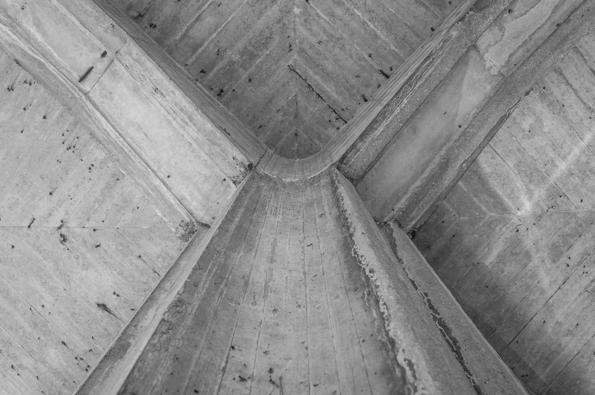 Nekdanja trgovska paviljona ob Celov&scaron;ki cesti, Ljubljana / 1970-73, Du&scaron;an Černič