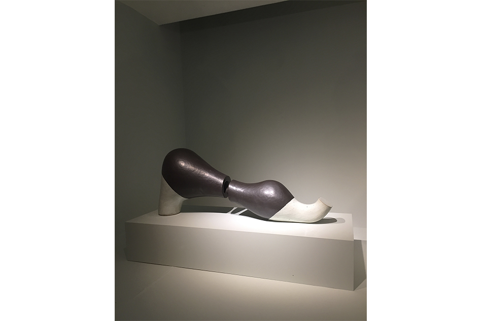 Matilde BenmayorOtros cuerpos, 2017Ceramic130 x 52 x 33 cm