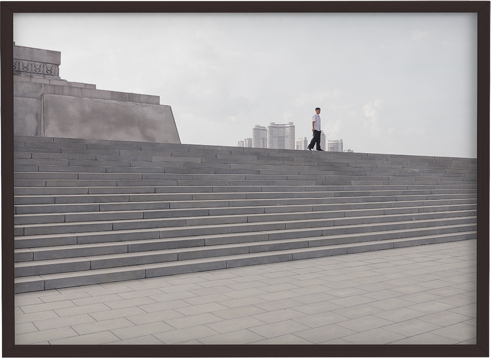 Foto impresa de las escaleras de la Torre Juche en Corea del Norte