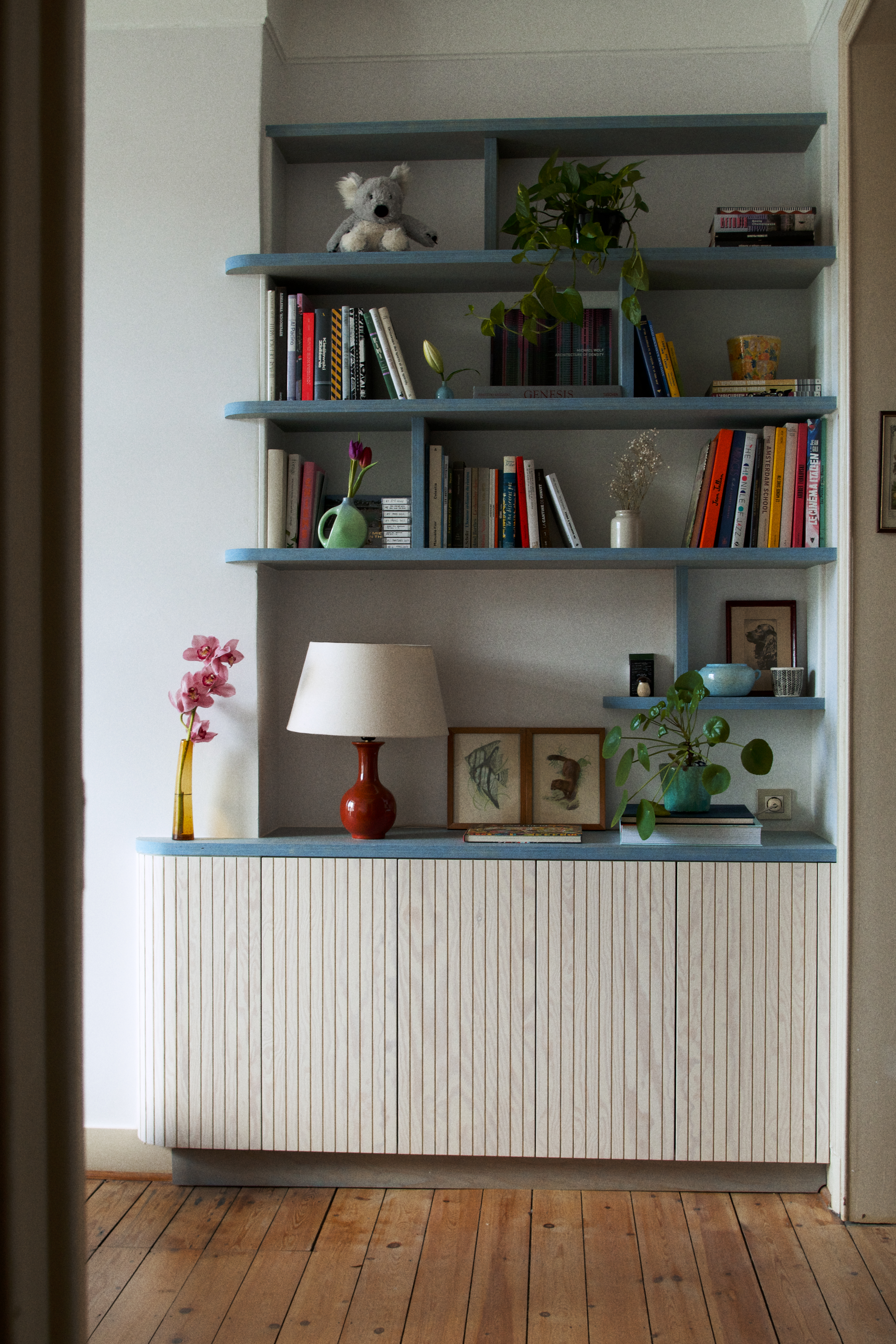 Esdoorn mpx, bibliototheek en dj-meubelatelier meuma