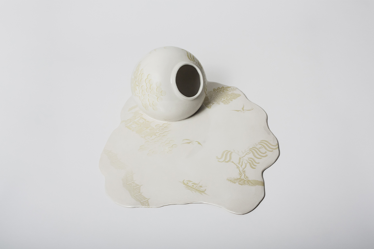 Livia MarínBroken Things (ceramic), 2017-201815 ceramic pieces, resin, transfer-print and glazeVariable dimensions (detail)