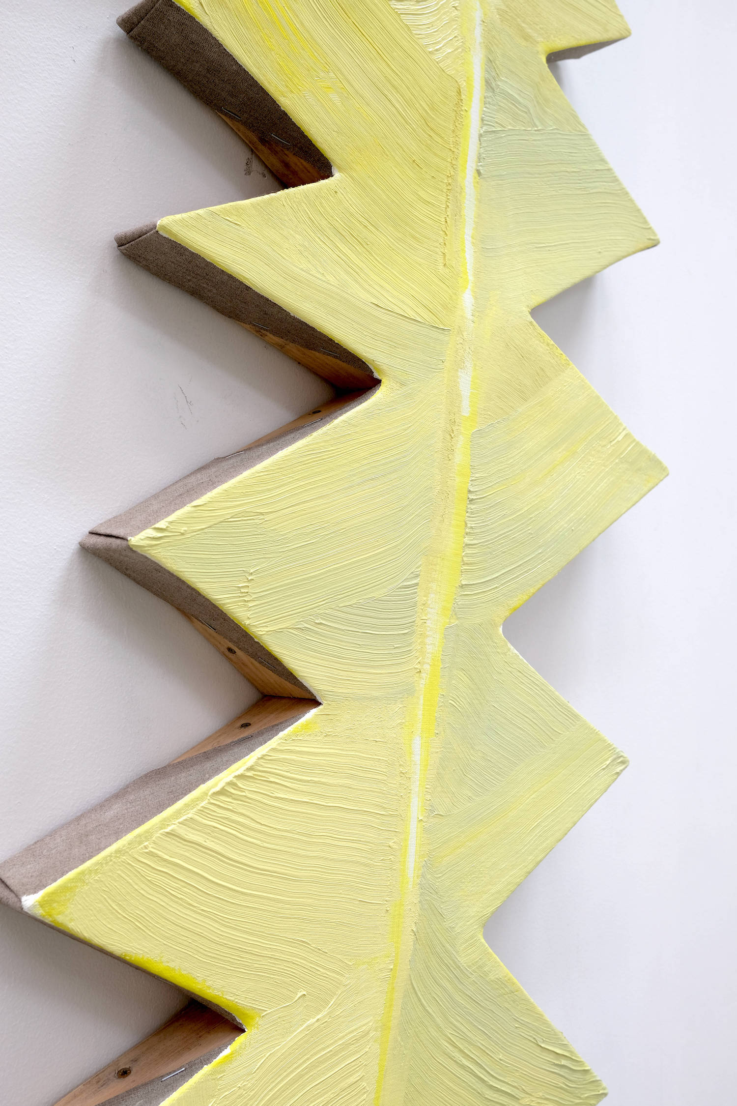 (Detail)