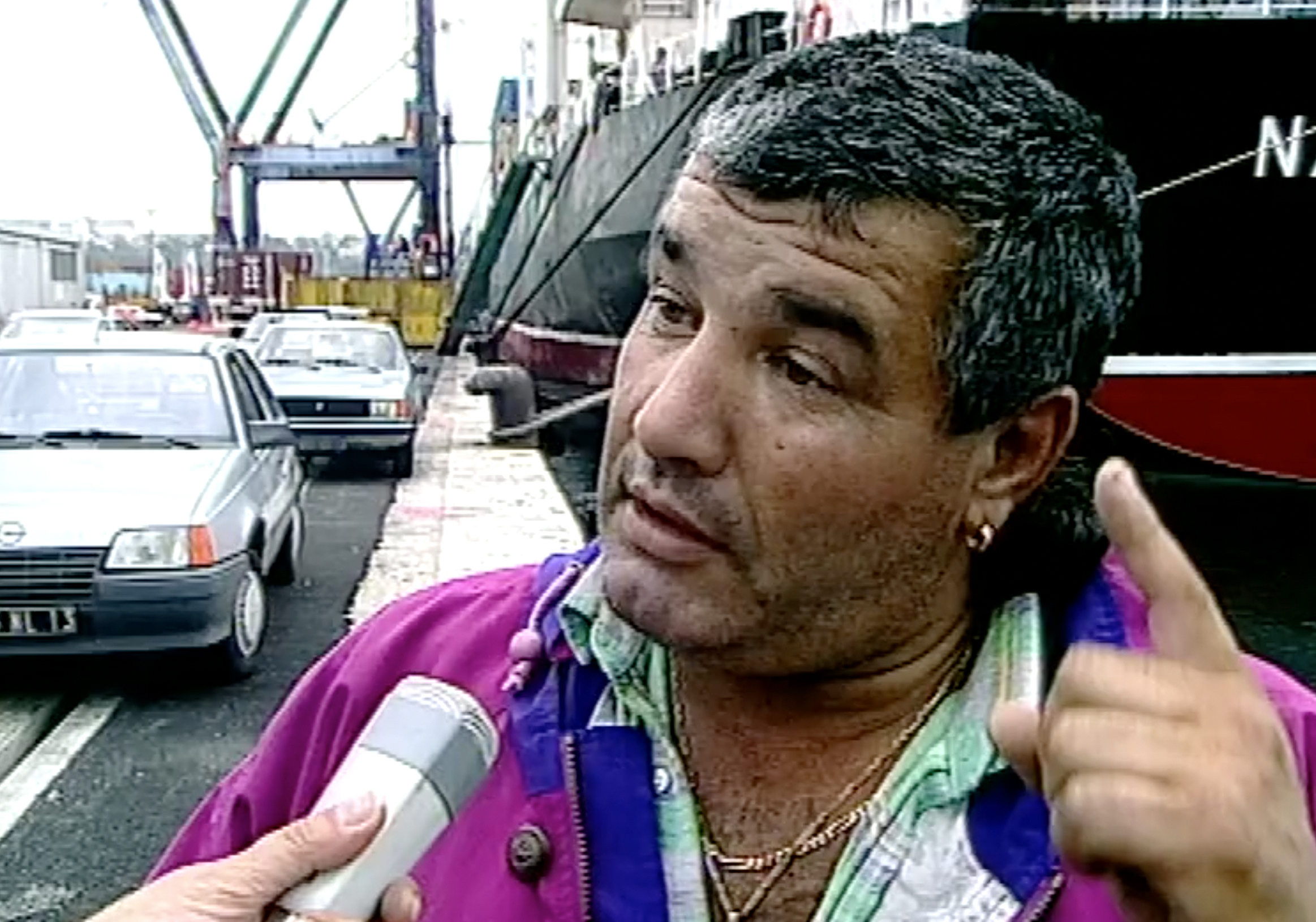 original screenshot (Copyright: France Régions 3 Marseille, Réalisateur: François Kuhnel, INA, 16.8.1991)