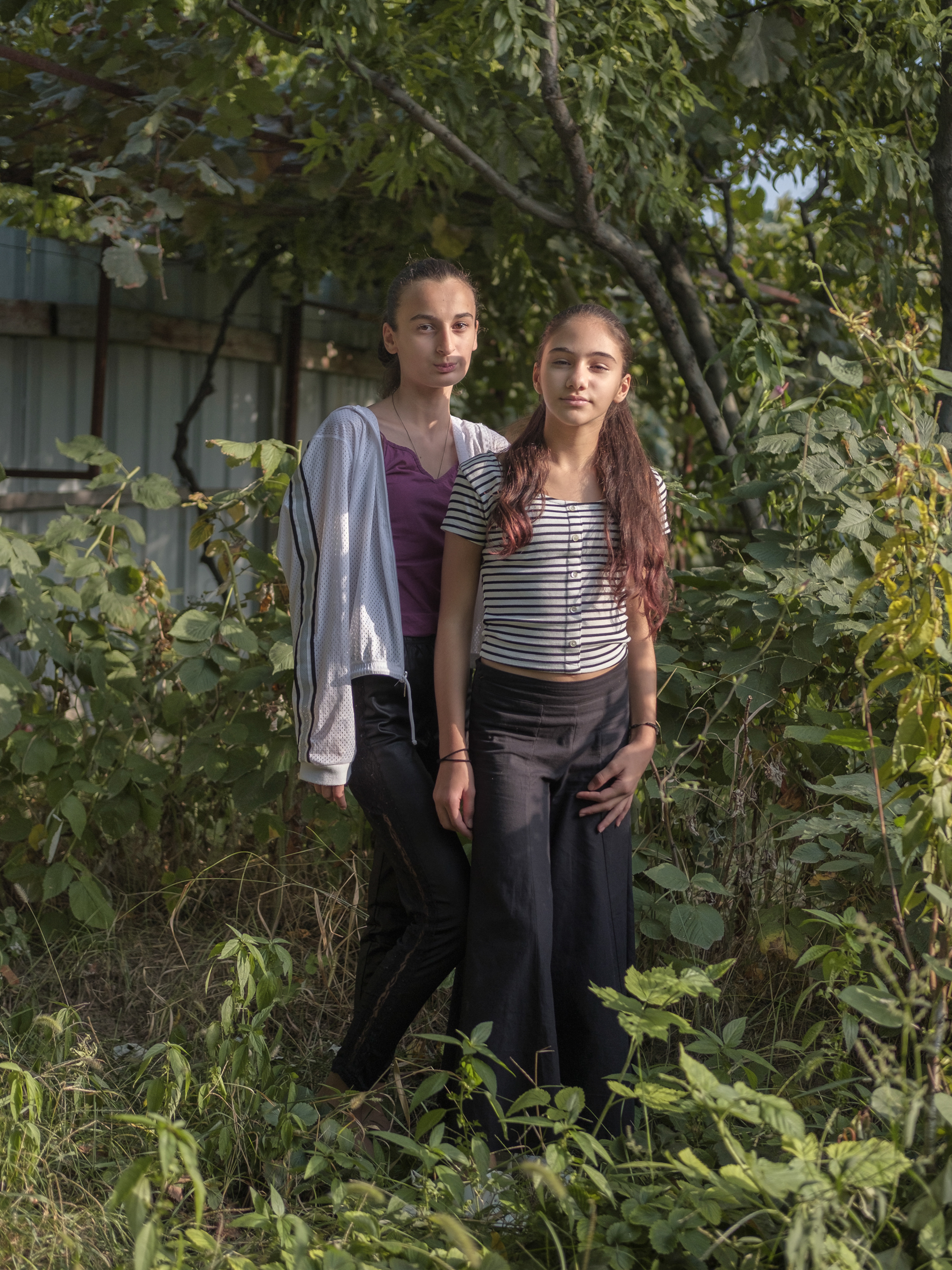 Eto (left) and her friend knocked at my door and asked me if I could make some portraits of them. They want to used it for new profi