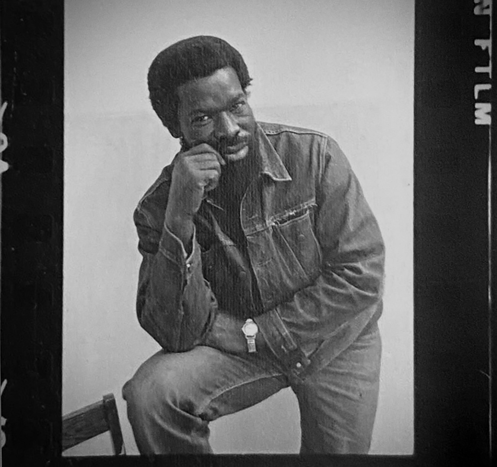 John Takami Morita: Casper Banjo, c. 1972; contact sheet print from 35mm negative. © John Takami Morita. Morita received his BFA in photography from SFAI and worked as a teacher’s assistant in printmaking, where he met Casper Banjo.