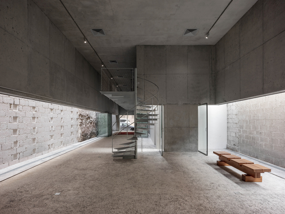 Interior view of the House of Architectural Heritage. Architect: Noura Al Sayeh and Leopold Banchini. / Photo © Dylan Perrenoud