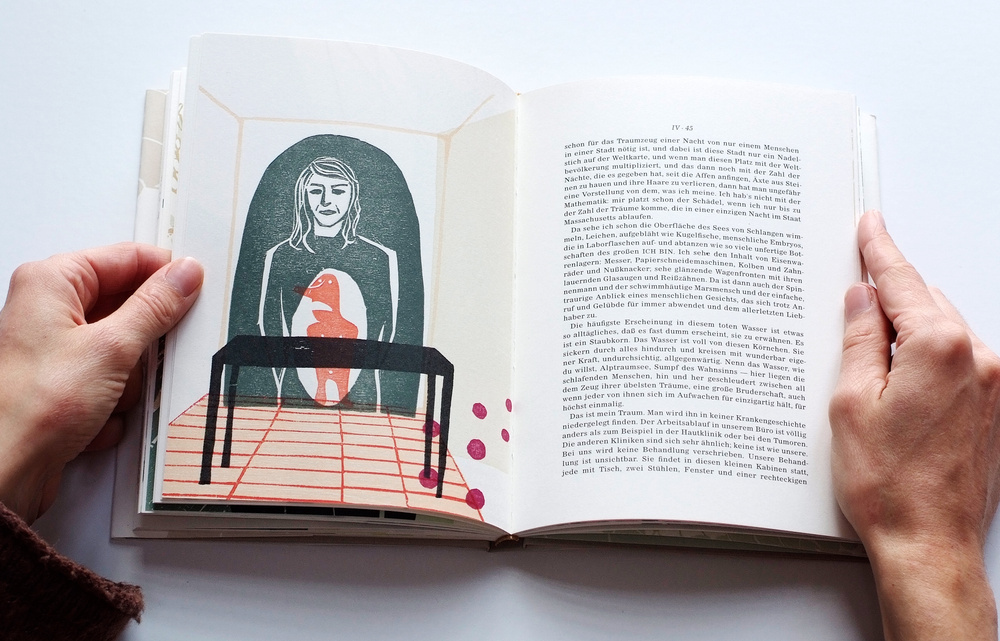 Innenansicht Buch mit Holzschnitt-Illustration »Johnny Panic« von Sylvia Plath