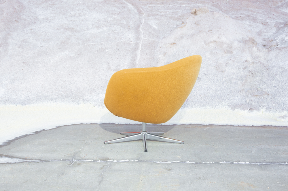 SWEETERFAT VINTAGE 70S OVERMAN SWIVEL LOUNGE CHAIR