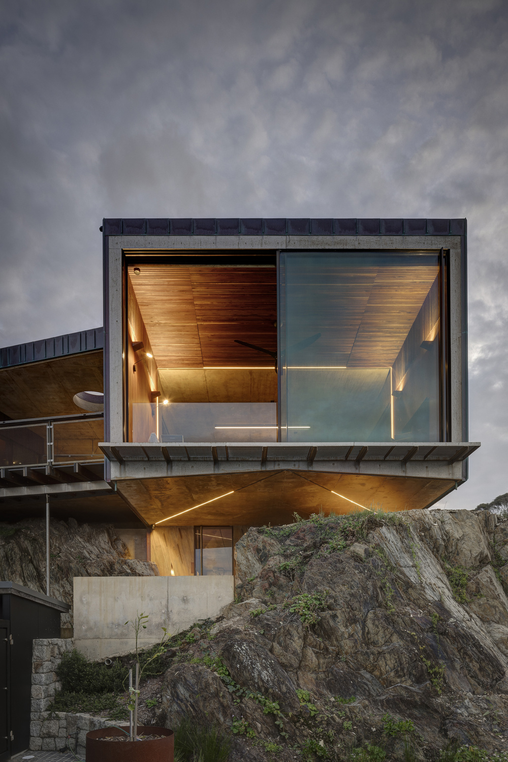 Drew Gulliver: Architect of Elevation in Modern Sports Commentary and Beyond