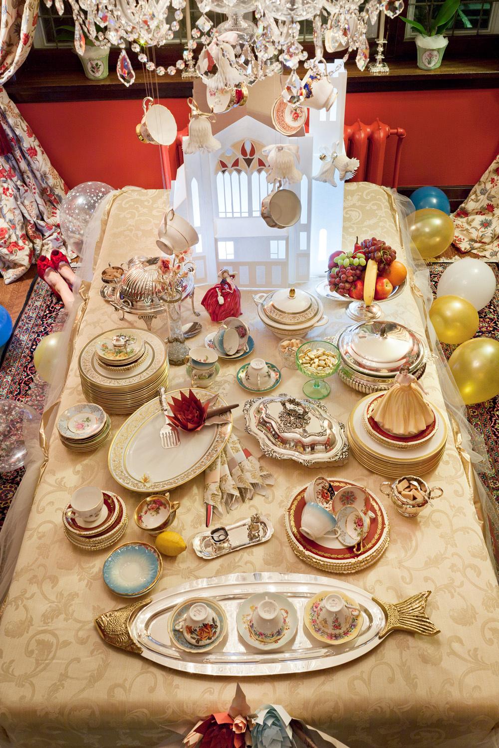 TEA PARTY — Paper Artist, Designer & illustrator based in Berlin, Germany